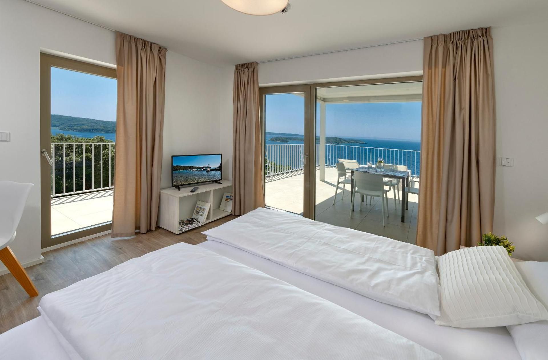 Studio with Sea View