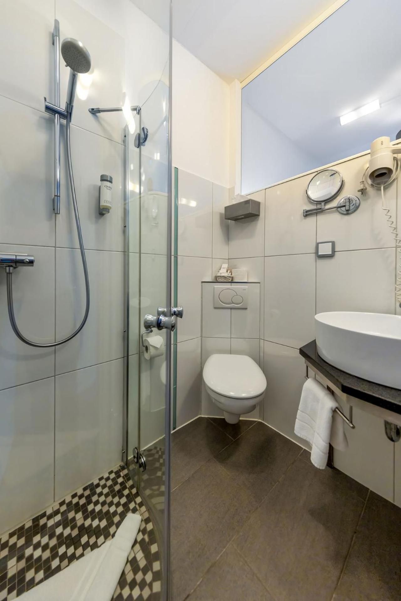 Small Single Room