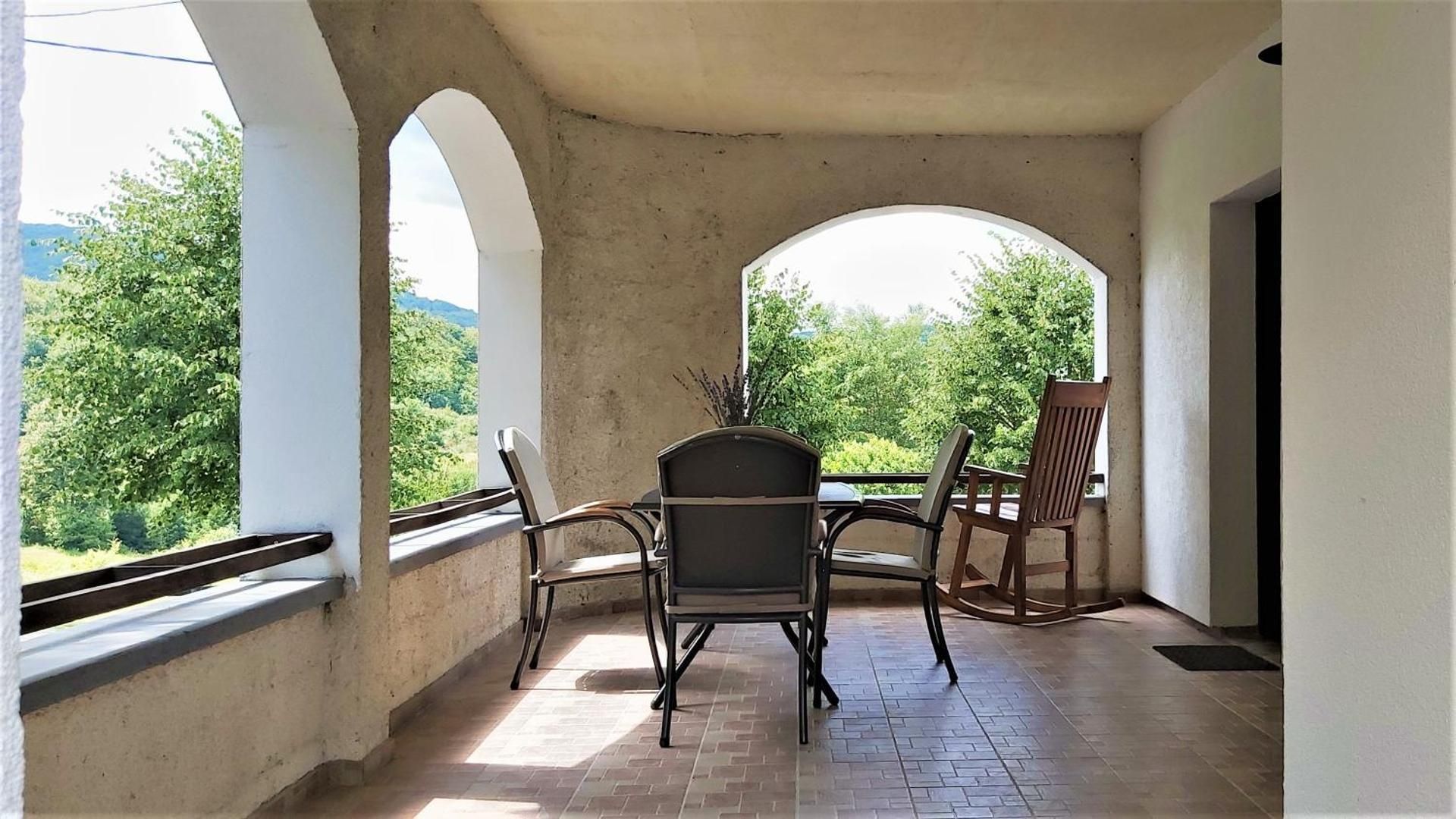 One-Bedroom Apartment with Terrace