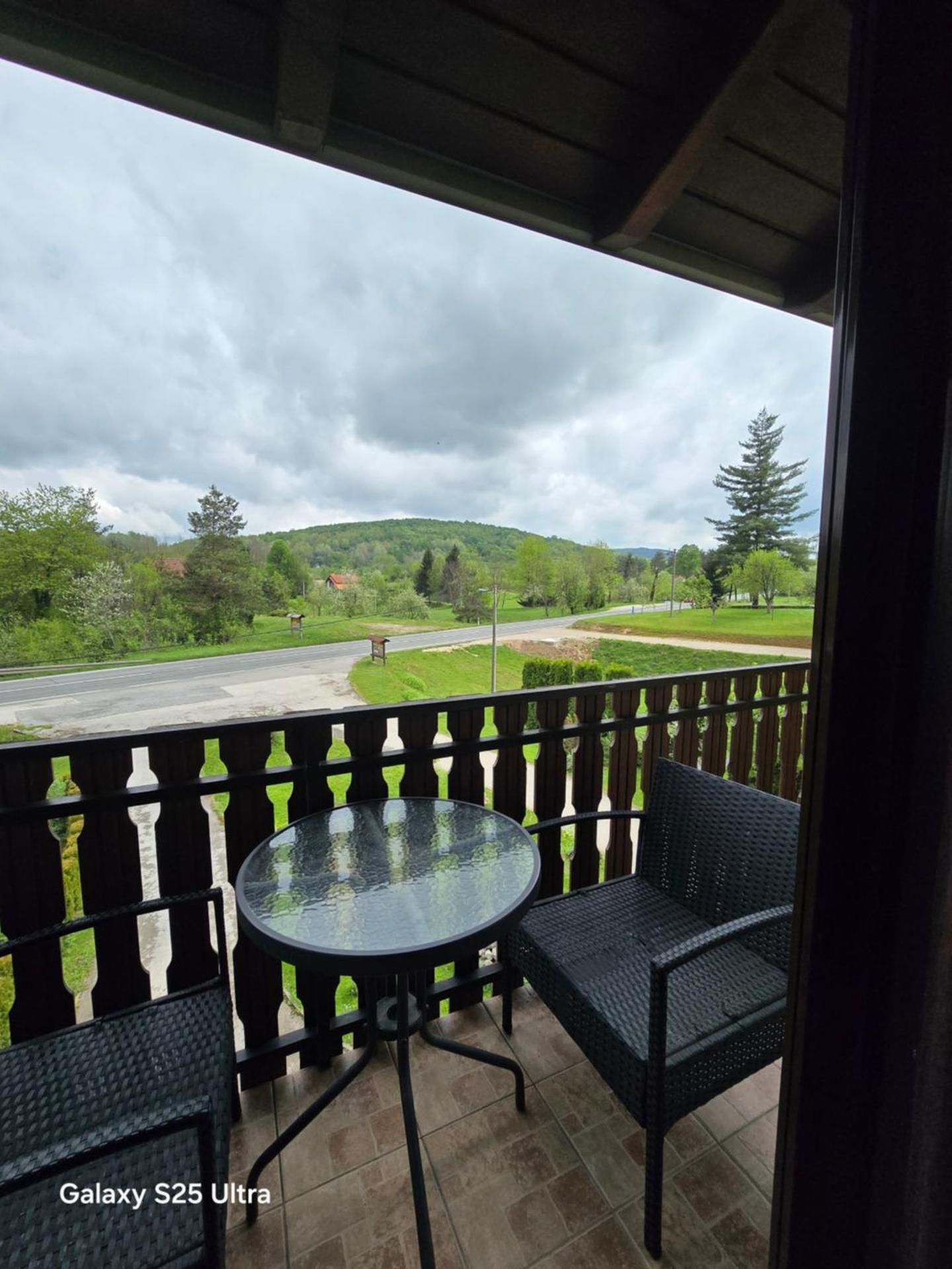 One-Bedroom Apartment with Balcony  (4 Adults) 