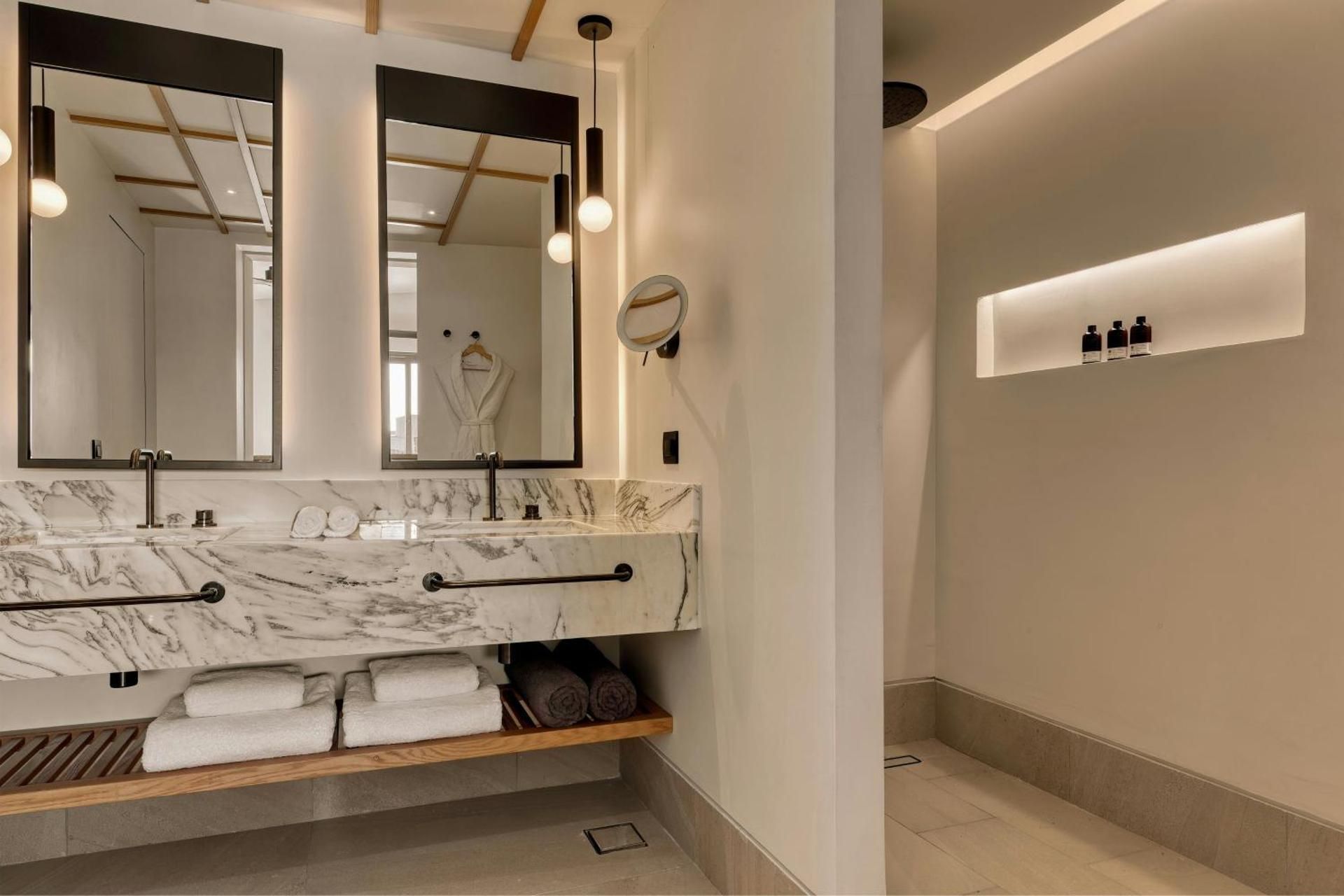 Echoes Retreat with Zen Pool