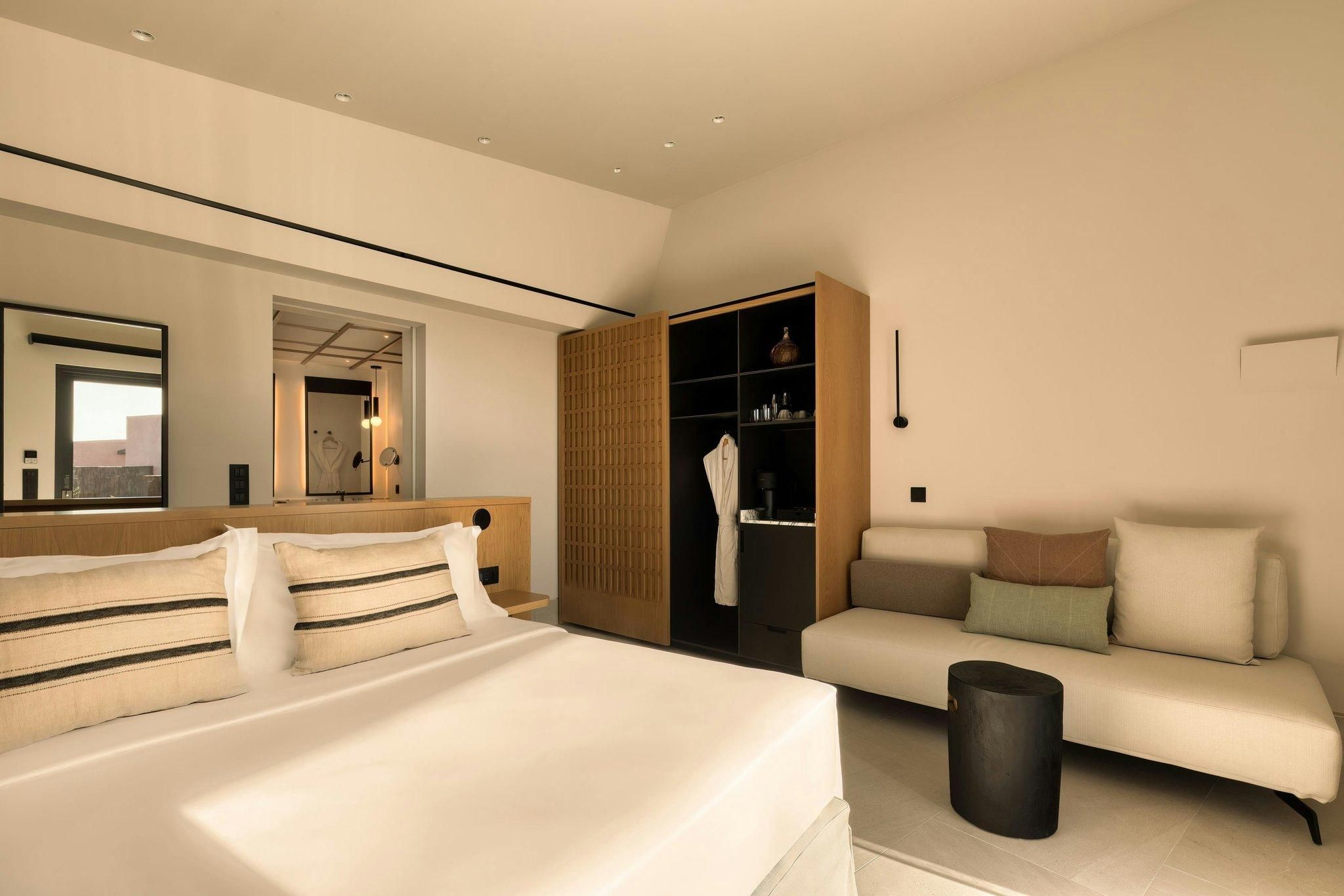 Echoes Retreat Zen Pool, Guest Room, 1 King, Resort View, Pool, Terrace