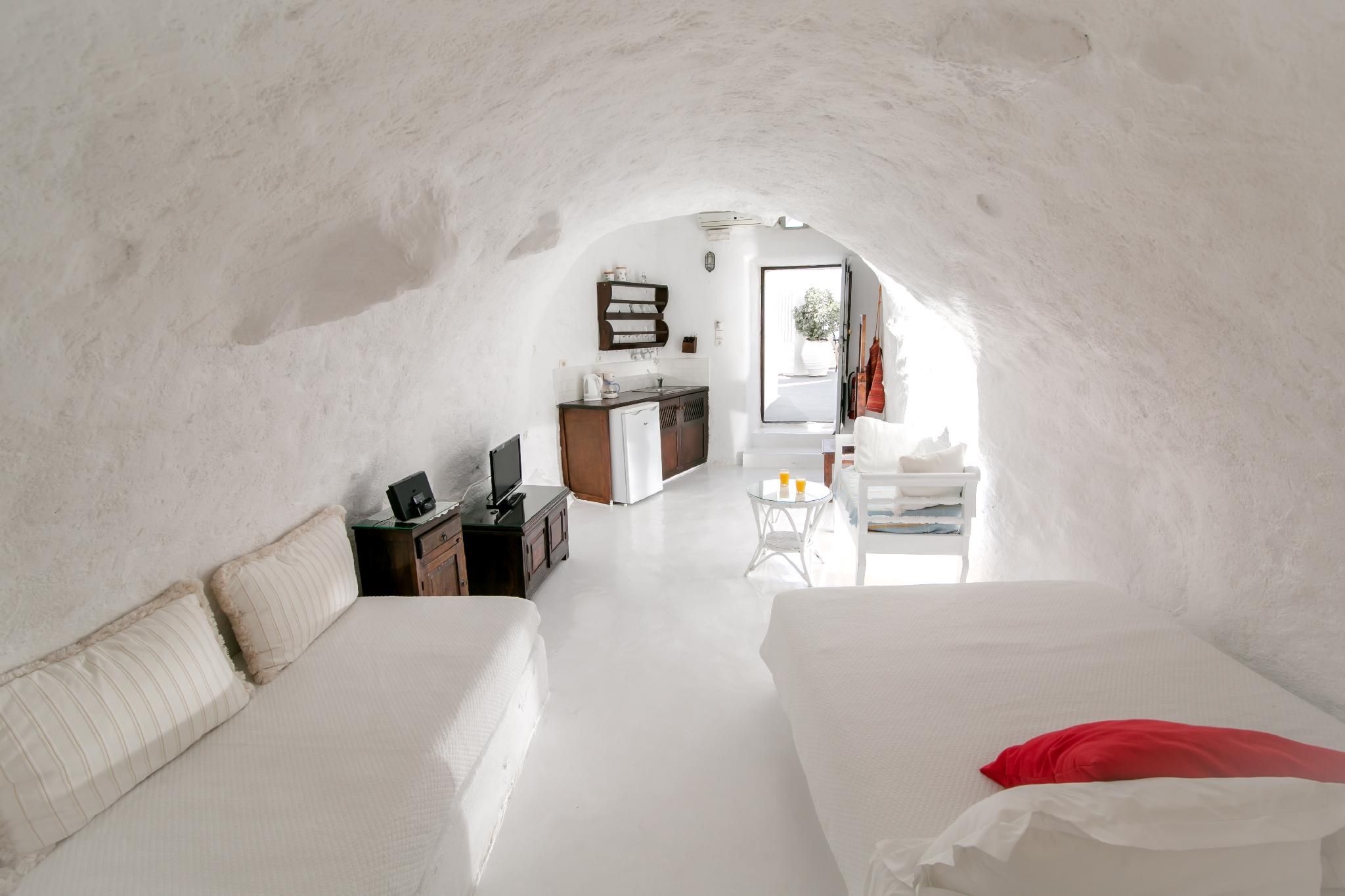 Cave Suite