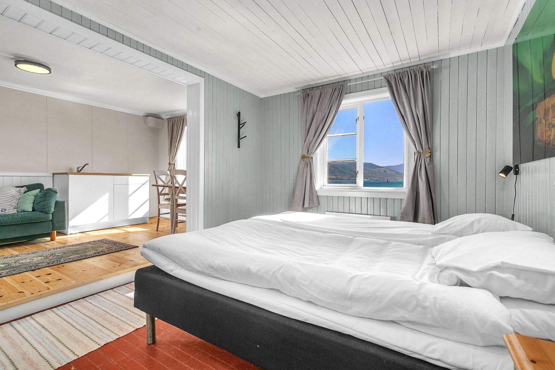 Family Double Room with Sofa Bed and Work Desk - Non-Smoking