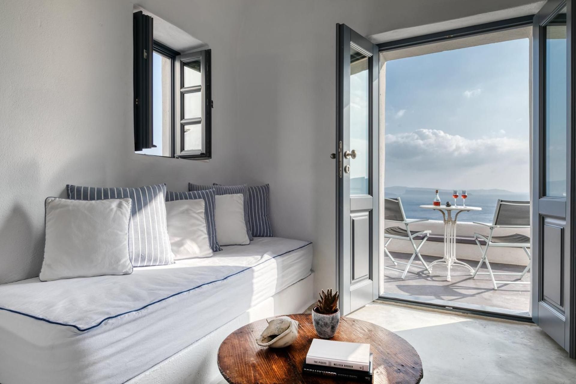 Two Bedroom Family Suite with Volcano View