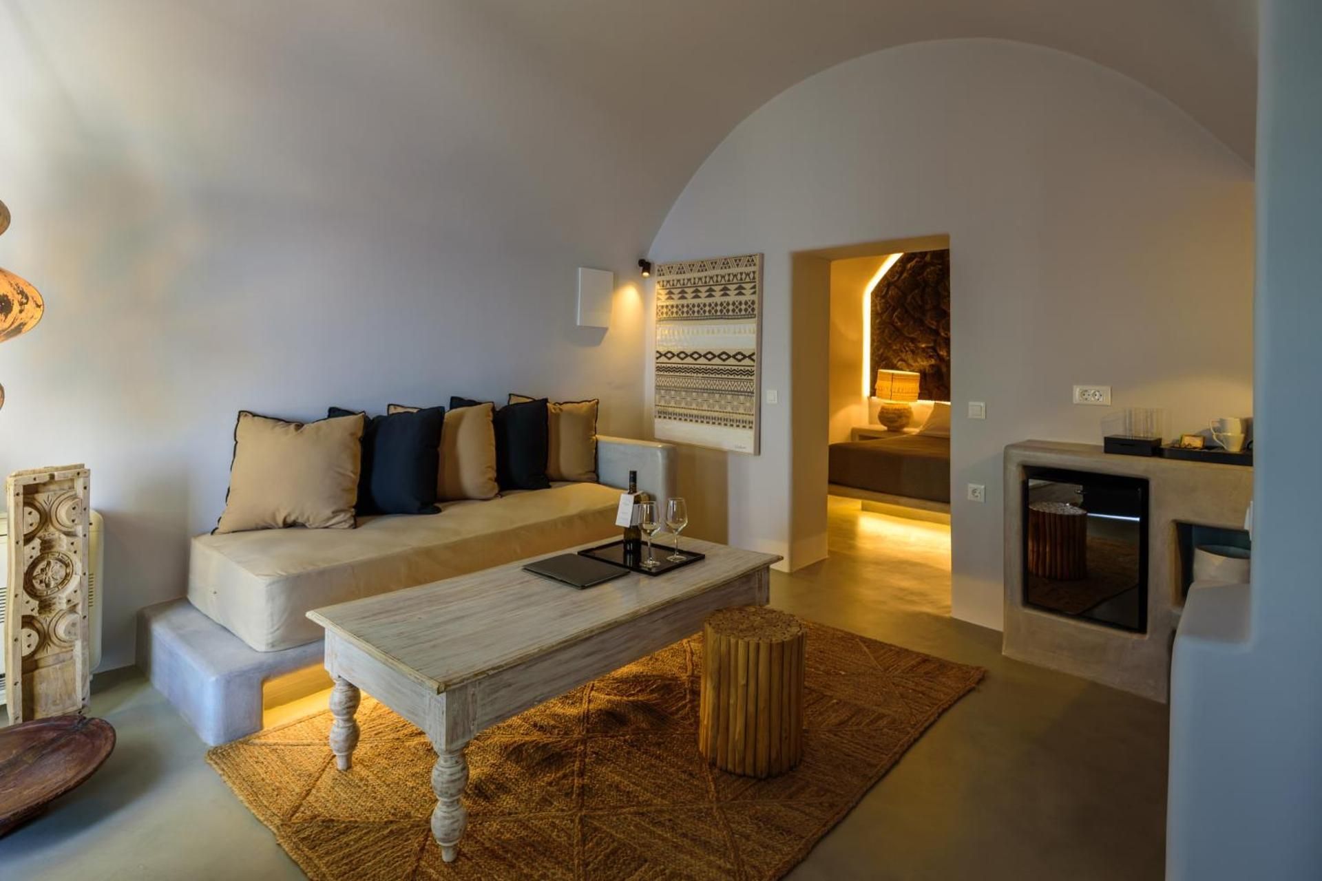 Signature Cave Suite with Volcano View