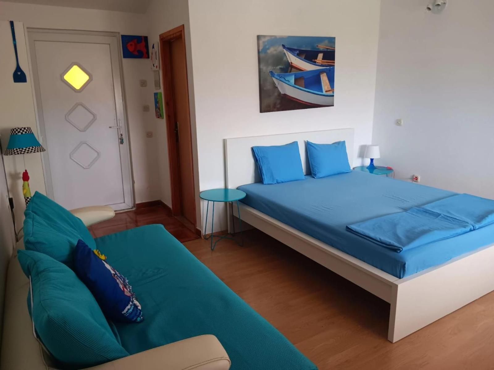 Family Room with Sea View