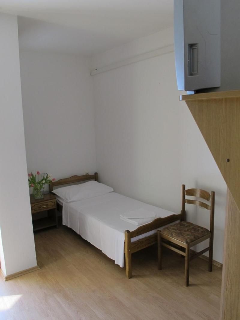Single Room with Balcony and Sea View