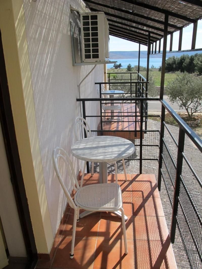 Studio with Terrace and Sea View
