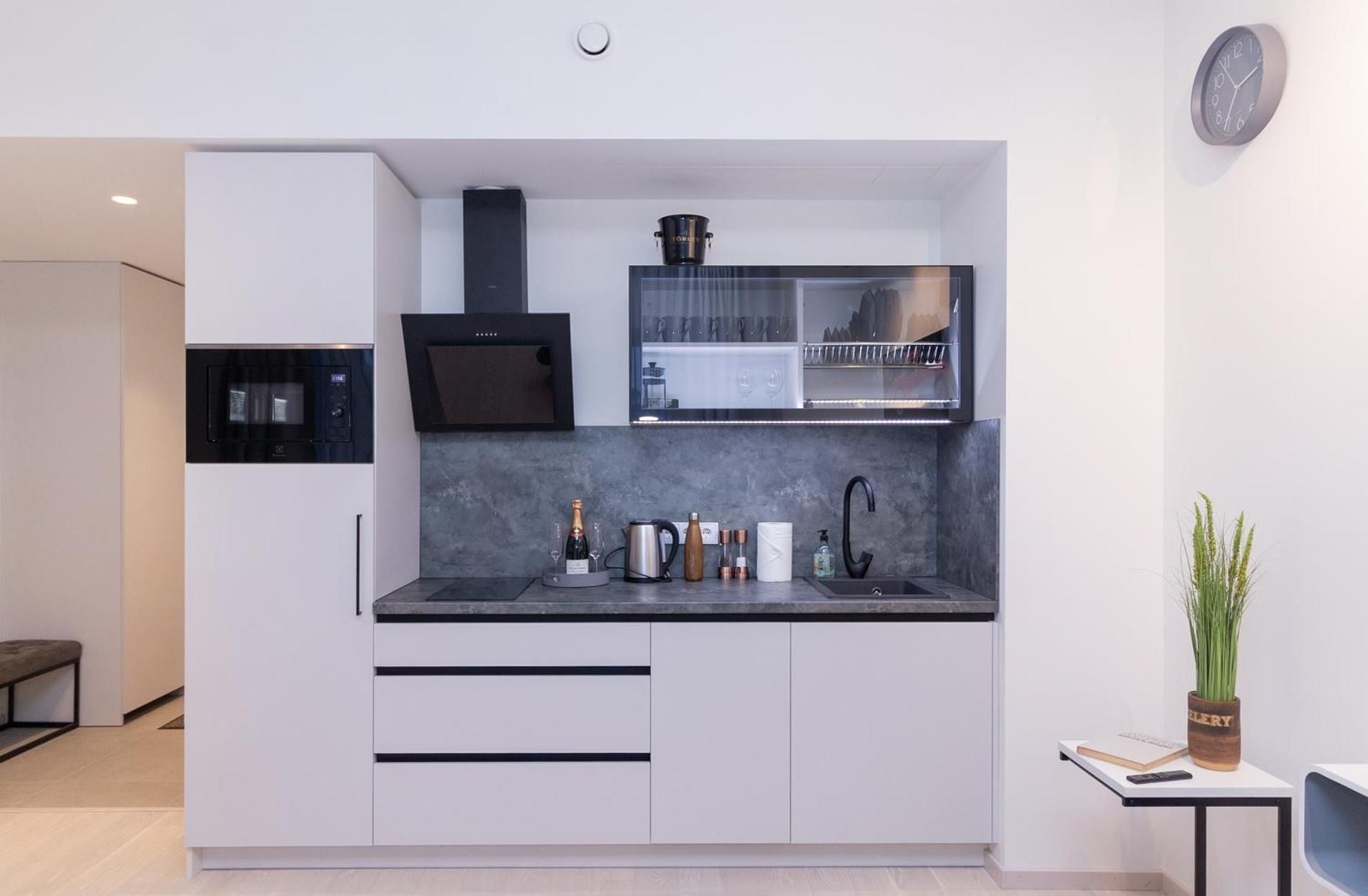 Studio Apartment