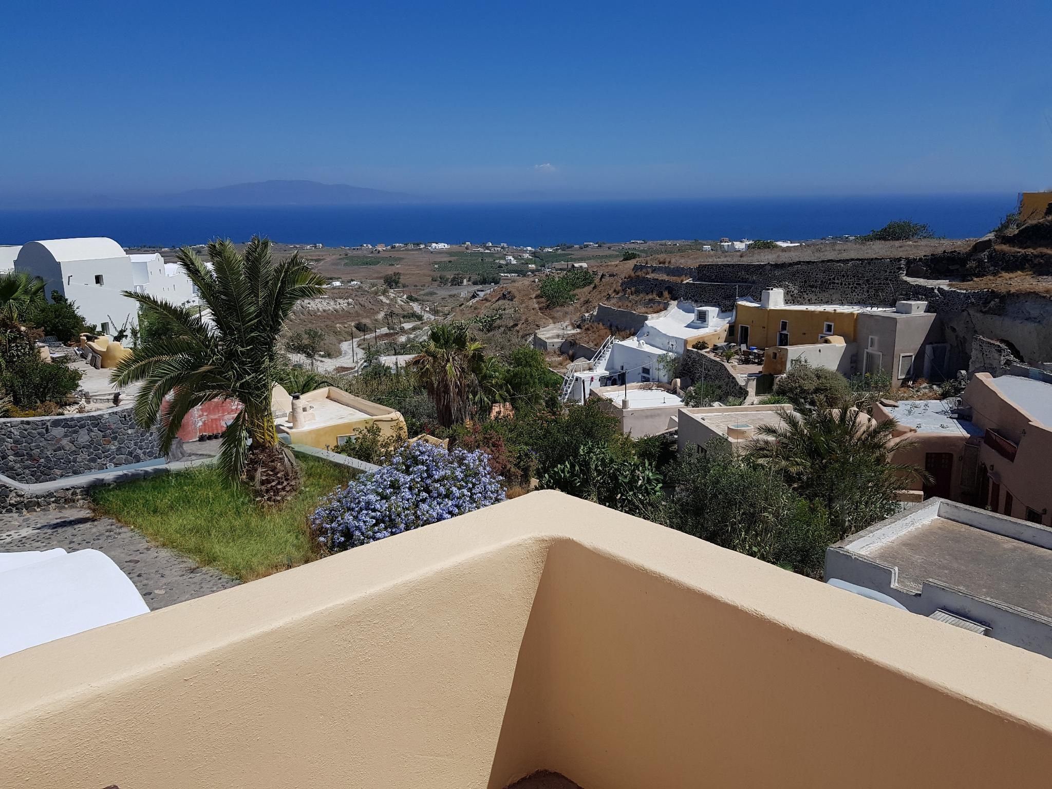 Maisonette with Shared Pool