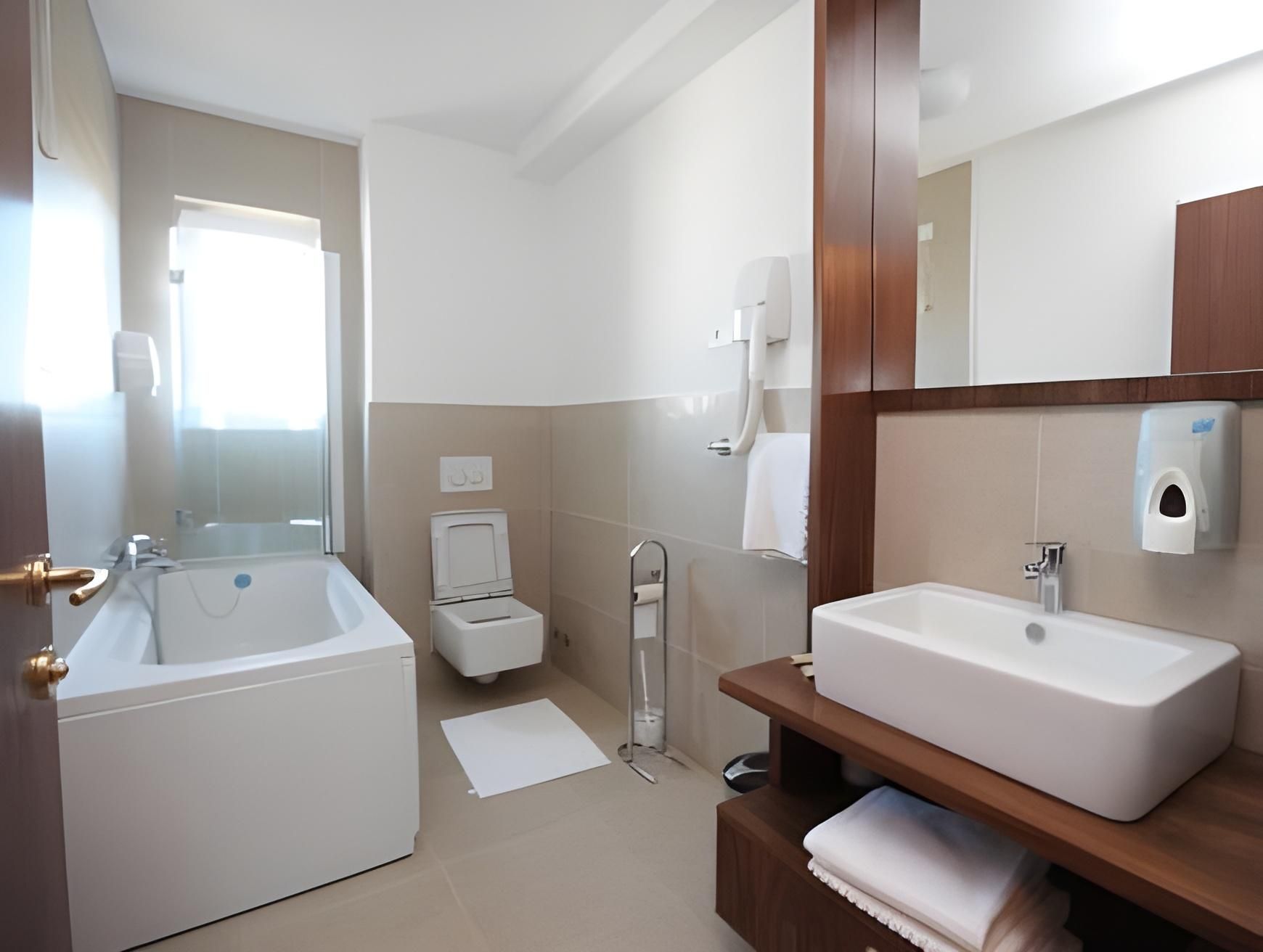 Superior Double or Twin Room with Balcony and Sea View