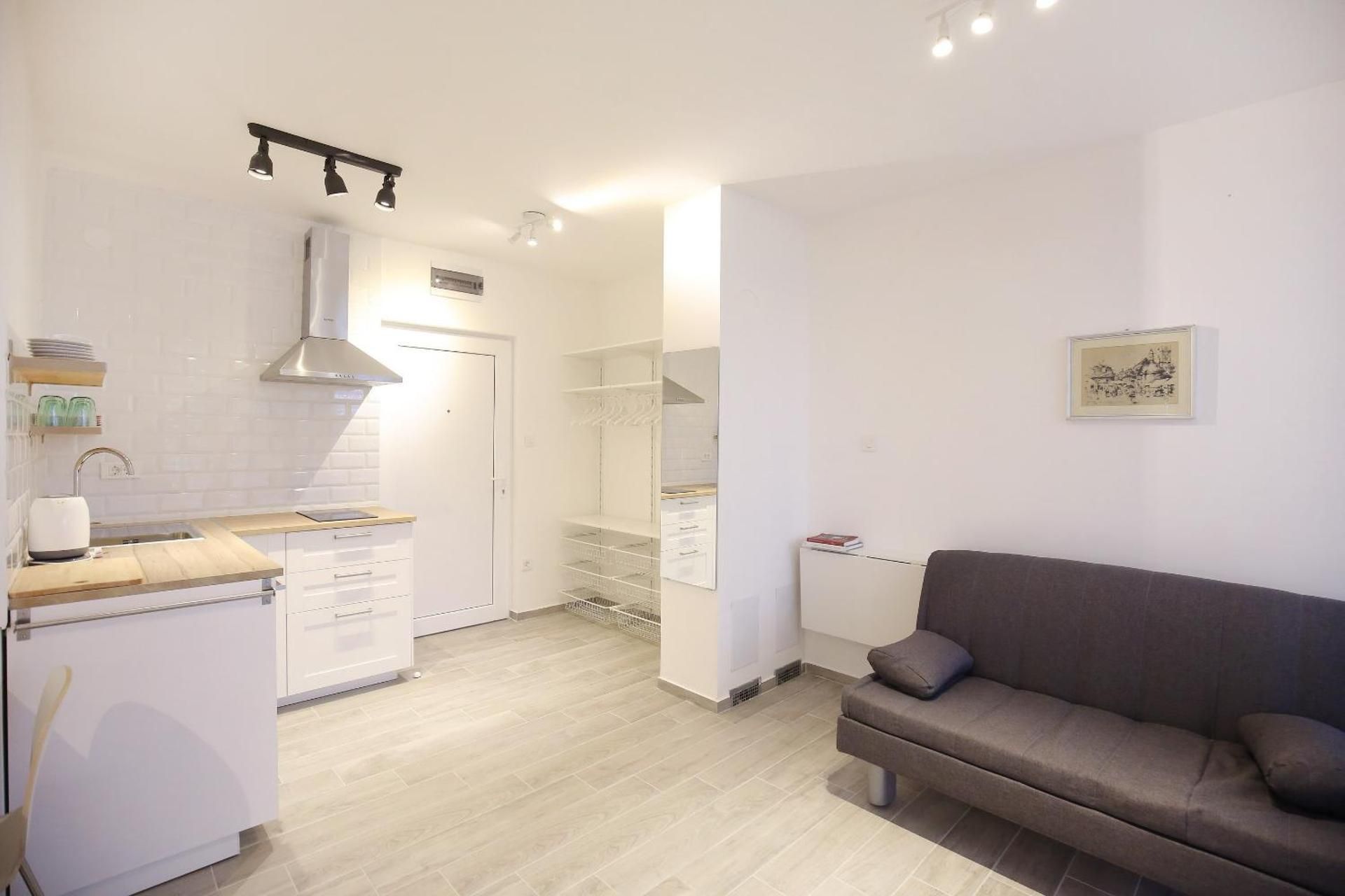 Studio with Terrace