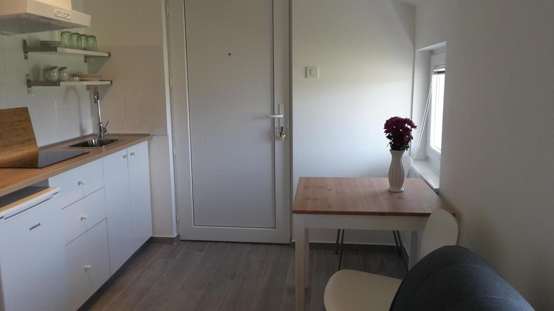 Small Studio without Balcony