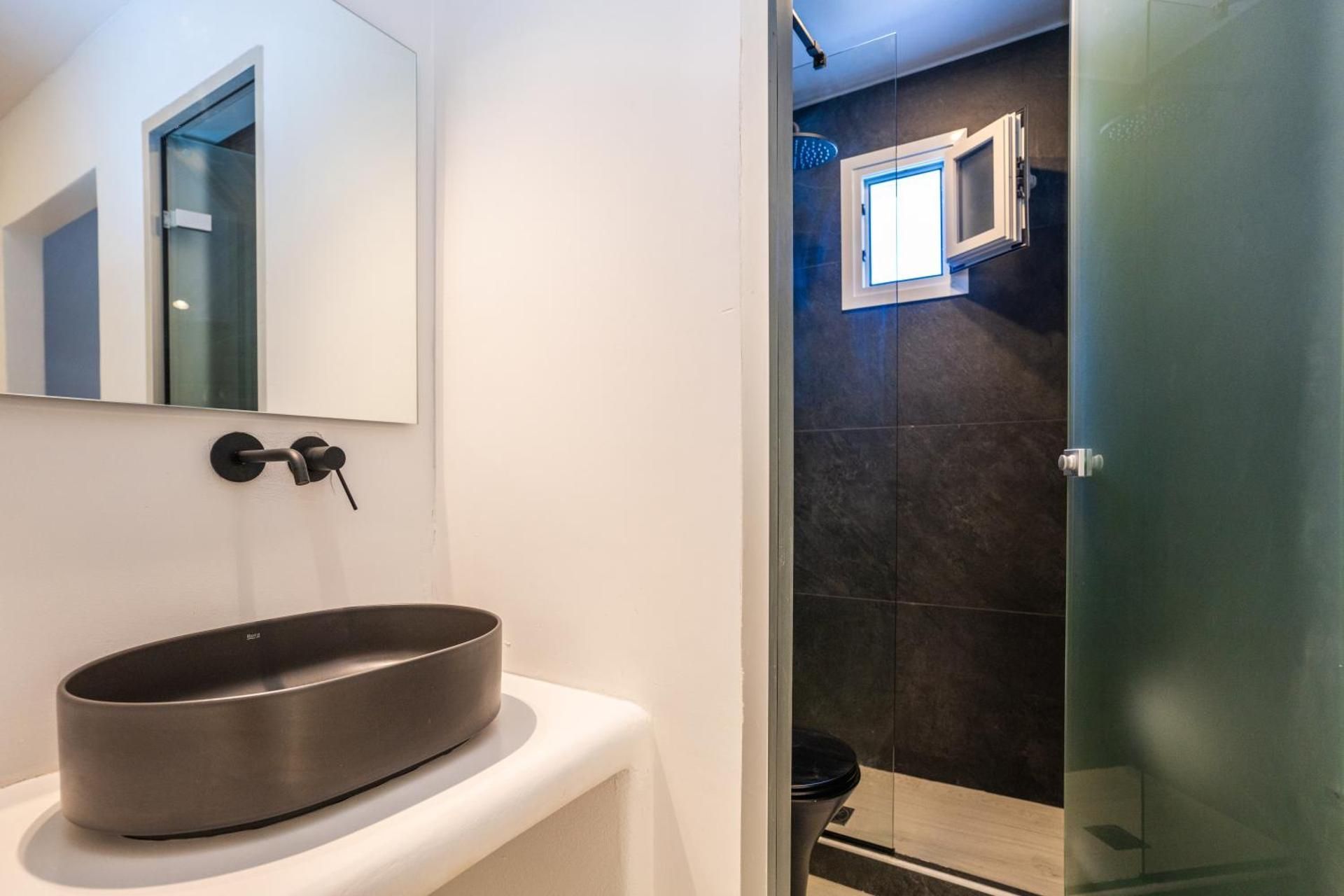 King Room with Spa Bath