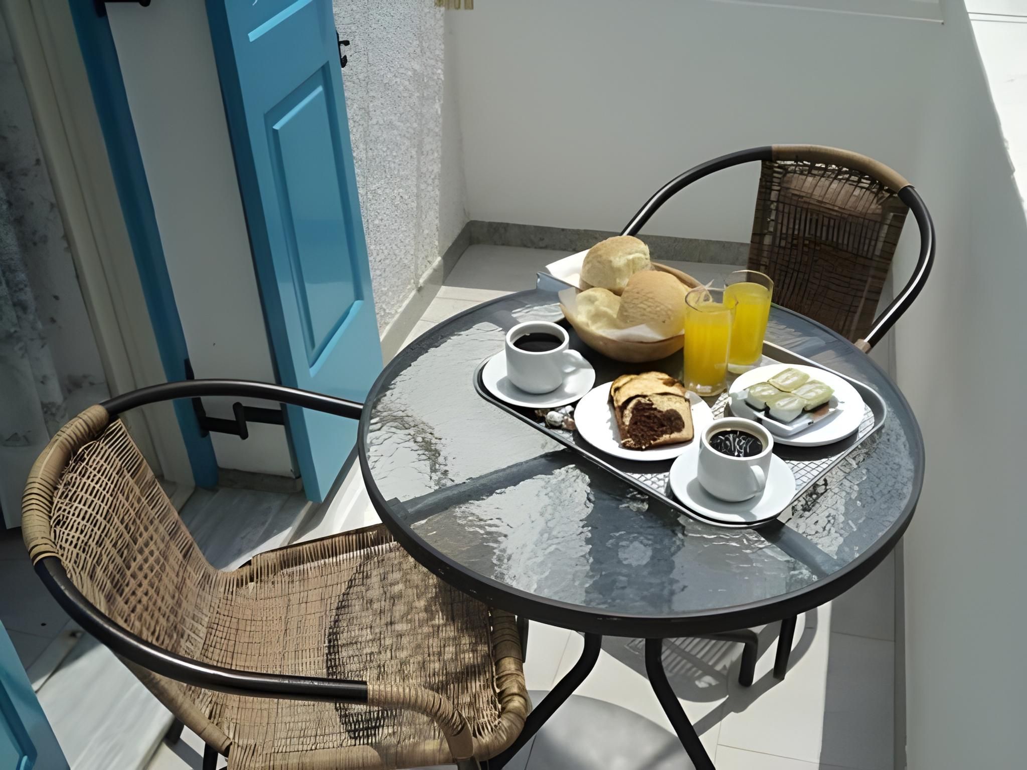 Santa Barbara Standard Double or Twin Room with Balcony 3