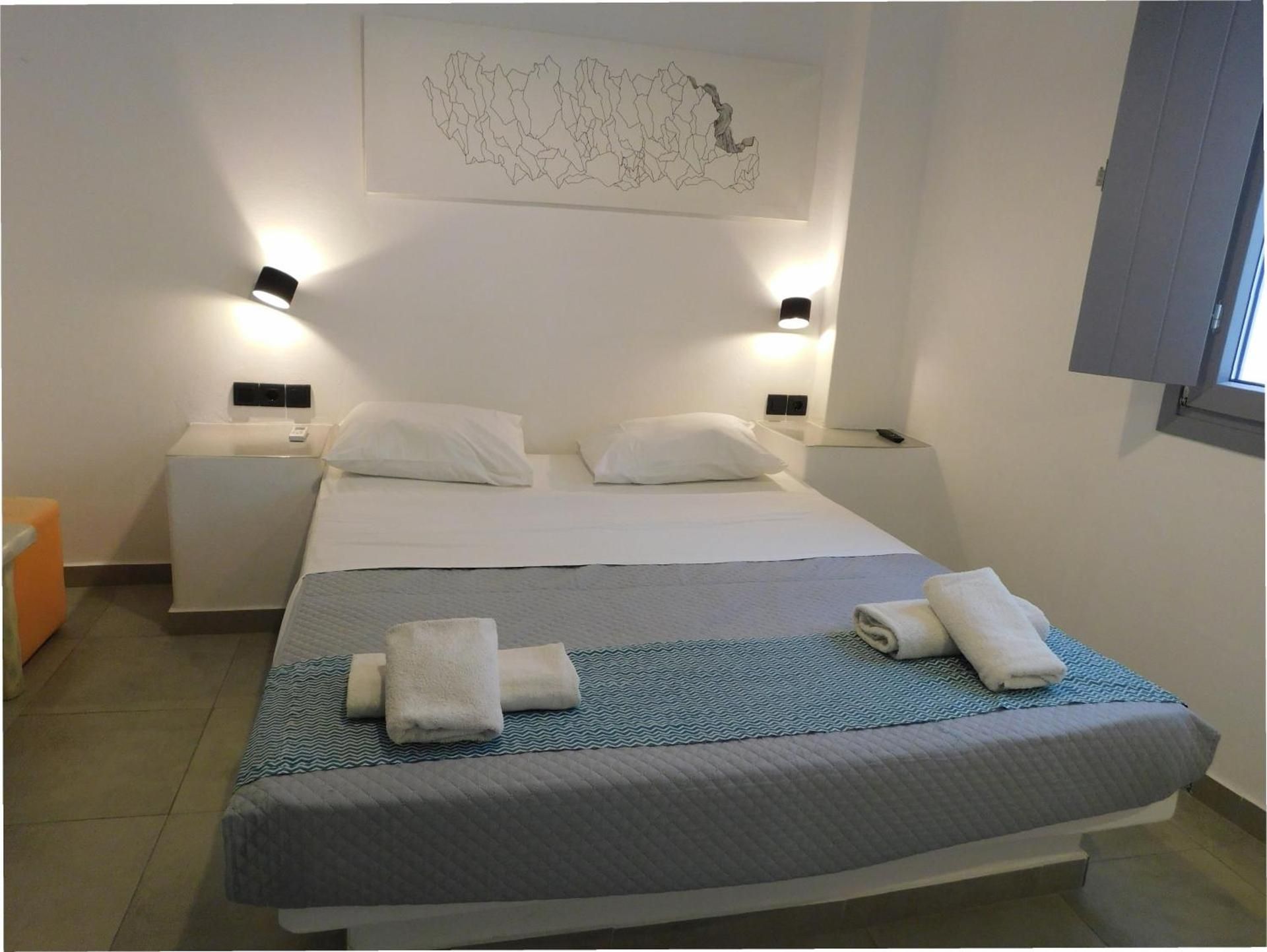 Aegean Studios Perissa