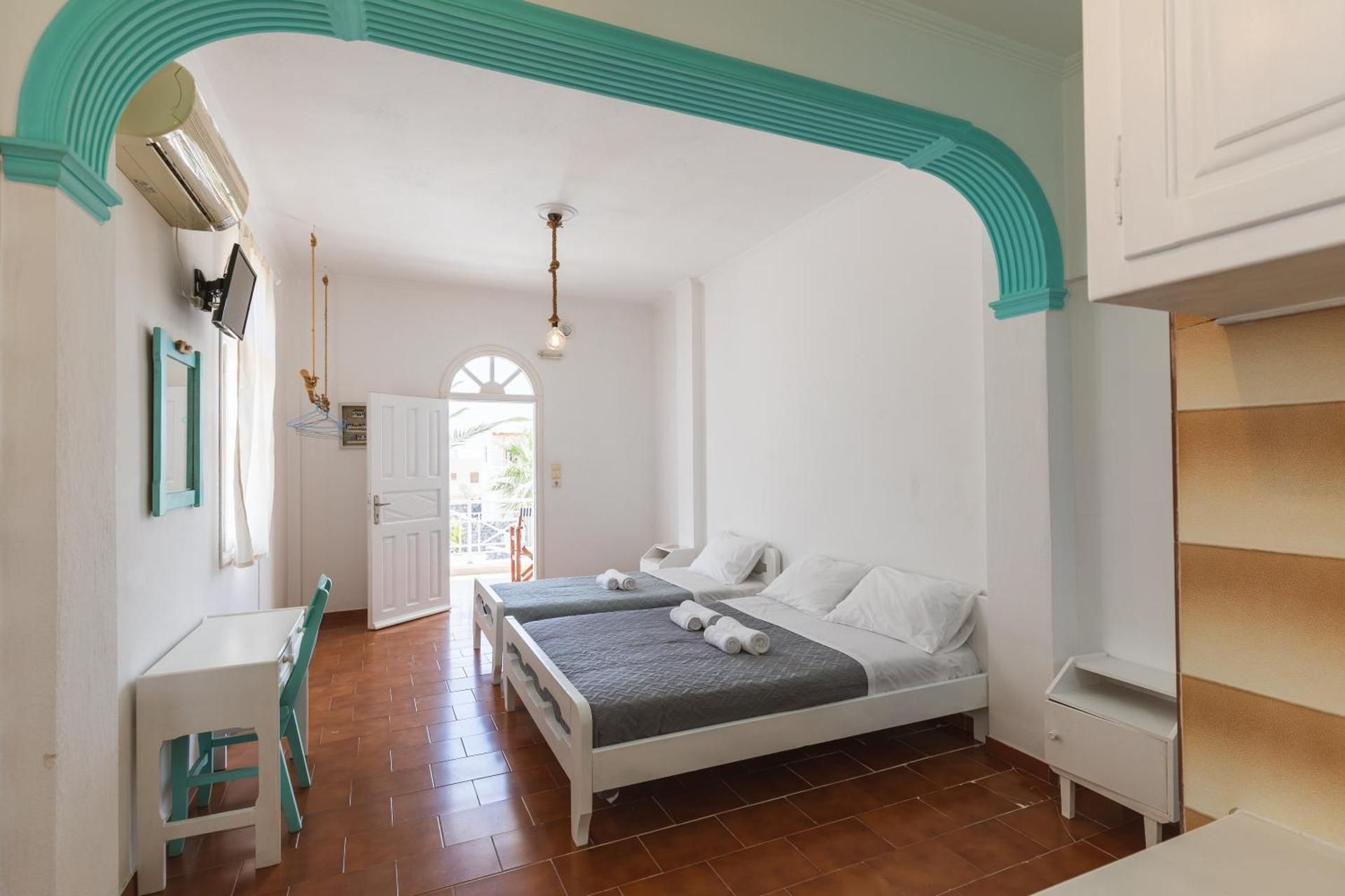 Blue Life Hotel Triple Room