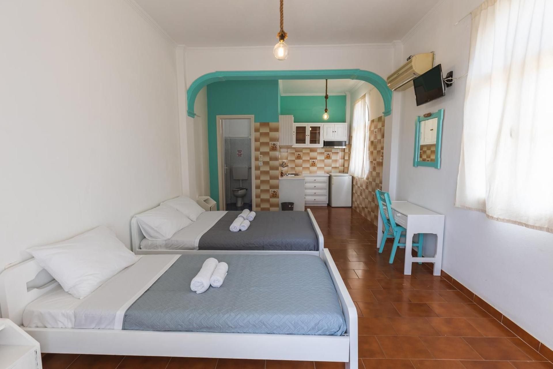 Blue Life Hotel Triple Room 3