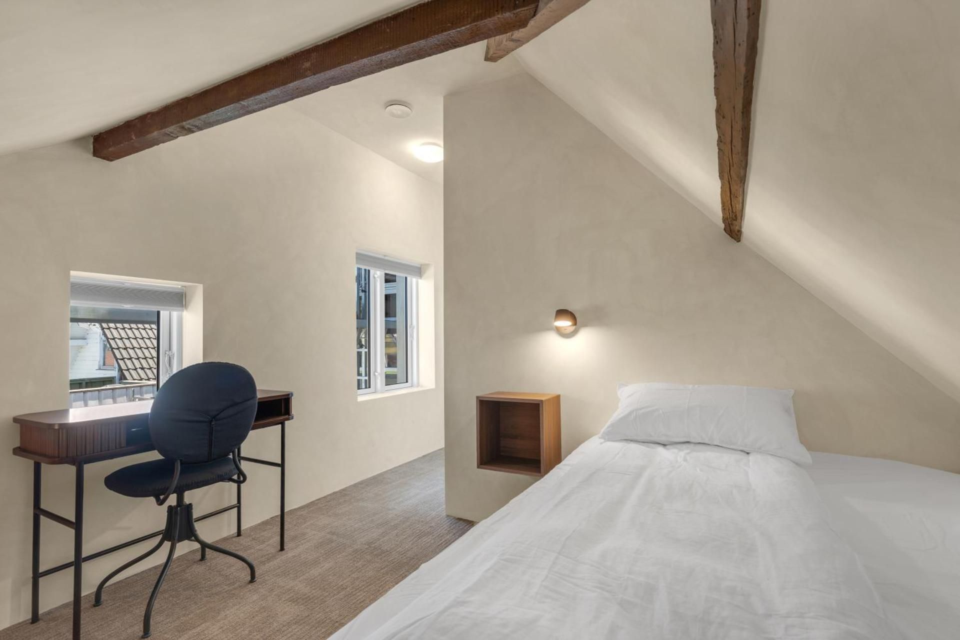 Single Room With Private Bathroom