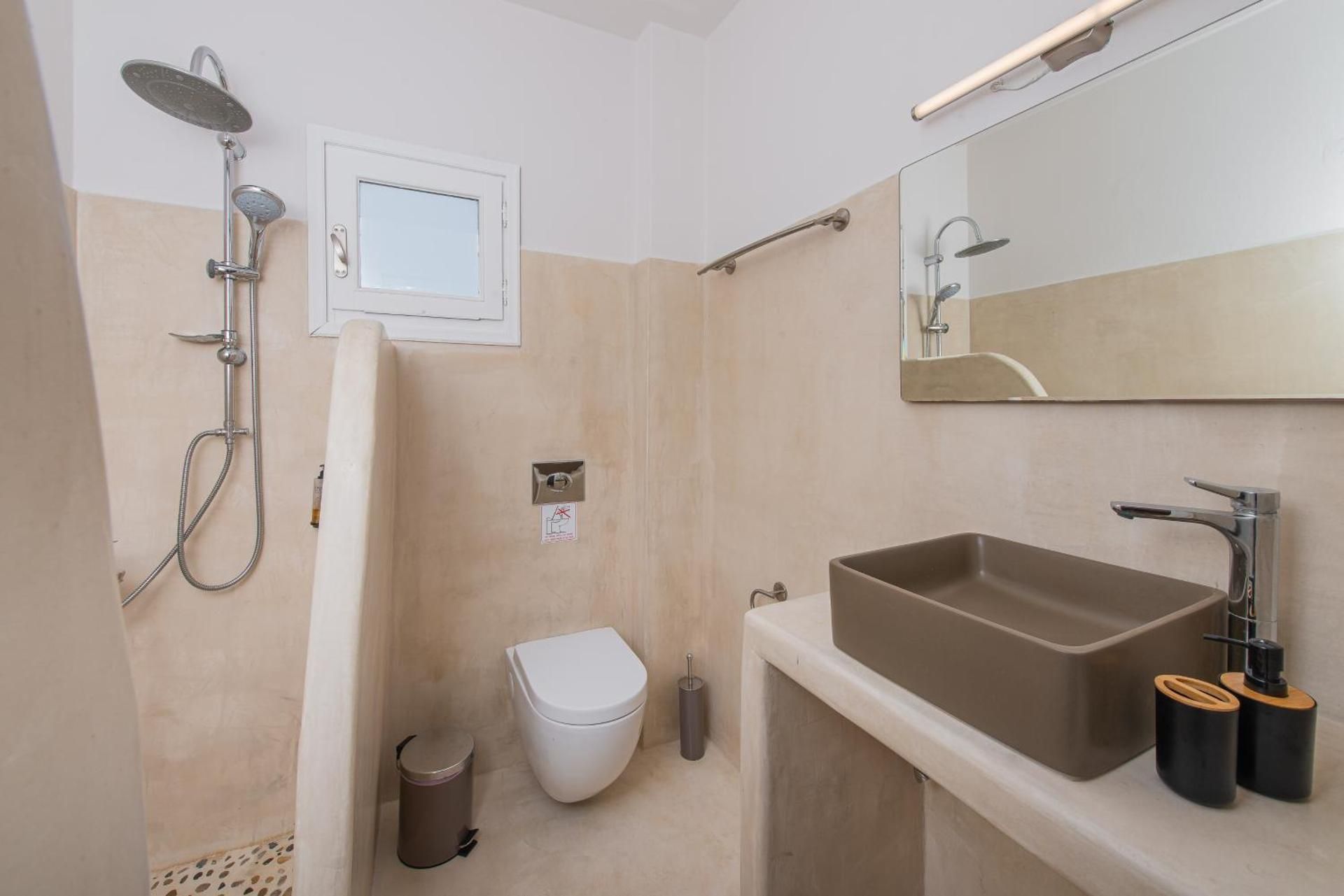 Superior Suite with Hot Tub and Sea View