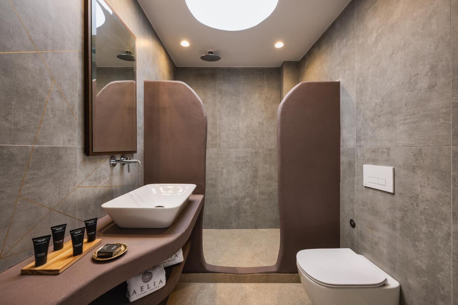 Aelia Suite Sea View with Heated Jet Pool