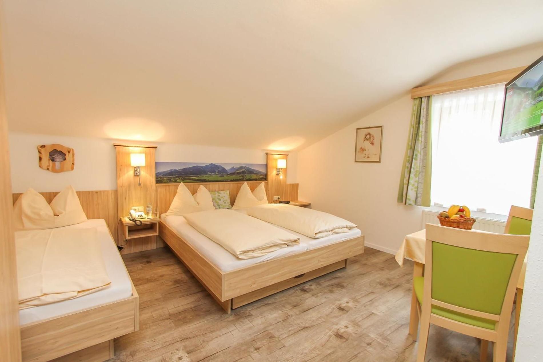Triple Room