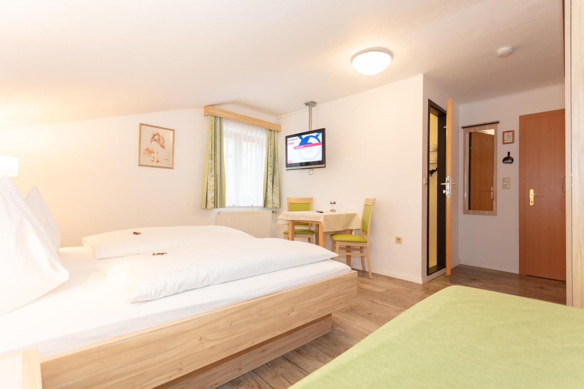 Classic Triple Room