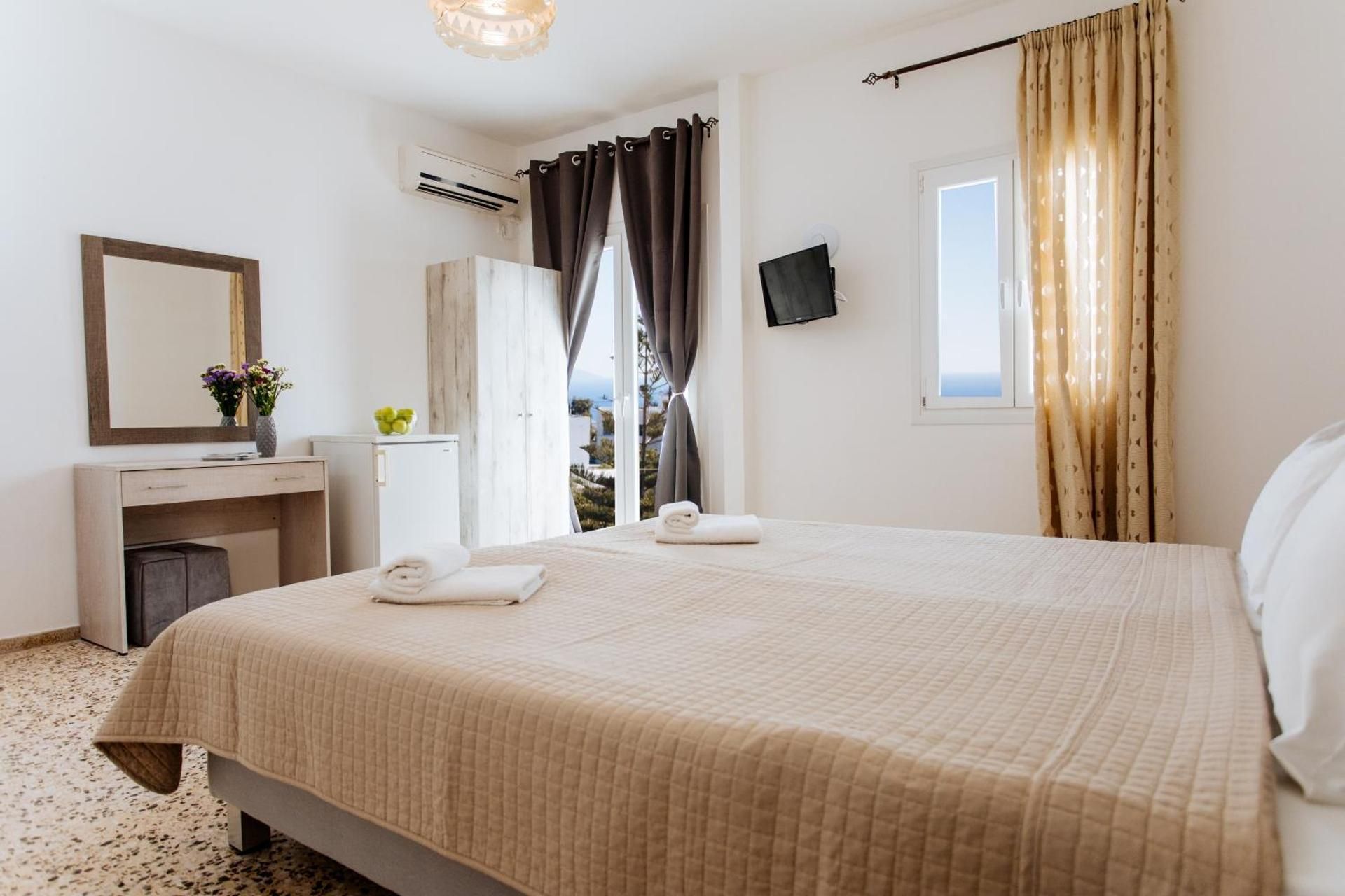 Nikos Hotel Triple Room 2