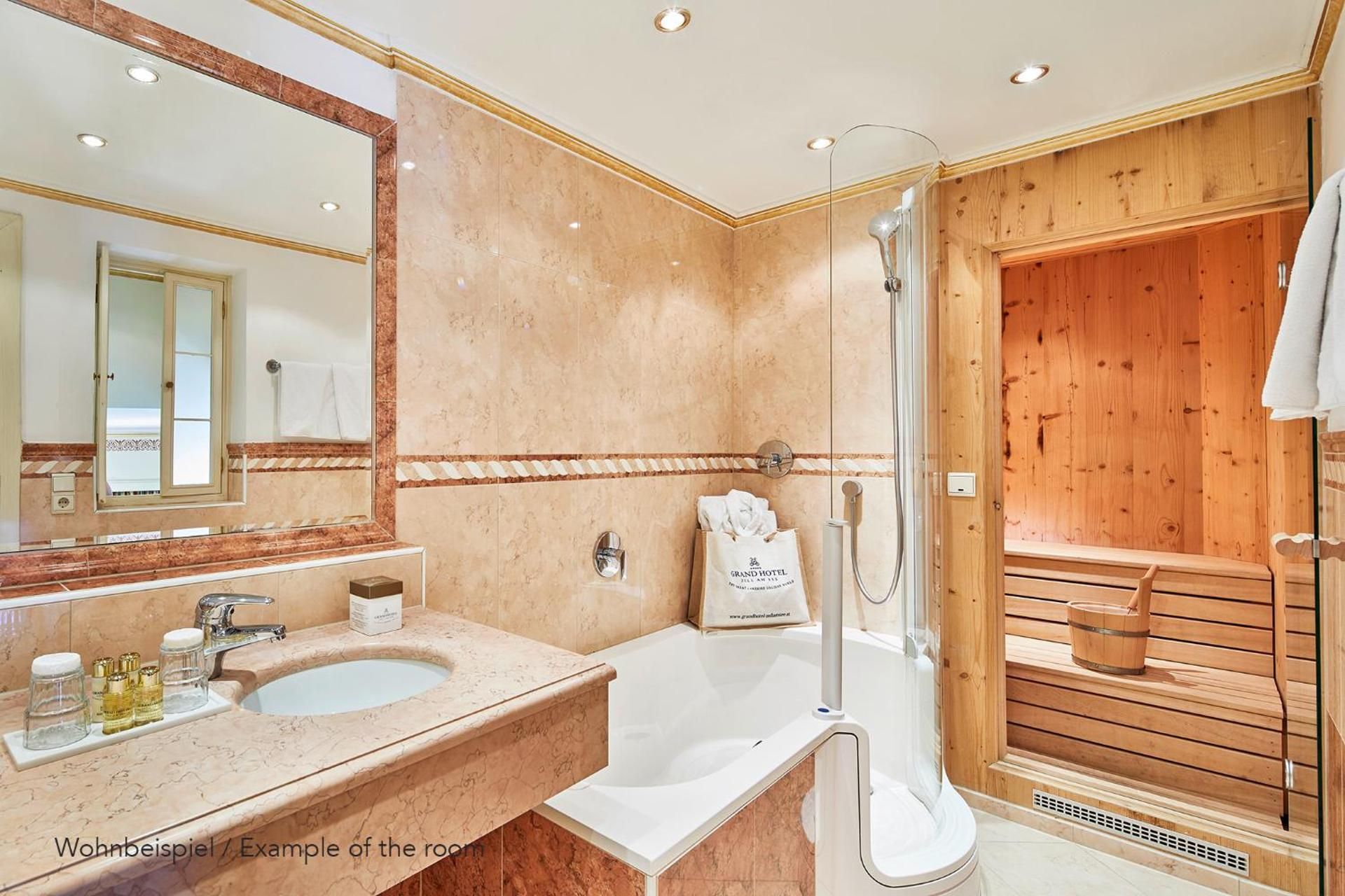 Grand Deluxe Two-Bedroom Suite with Balcony and Lake View