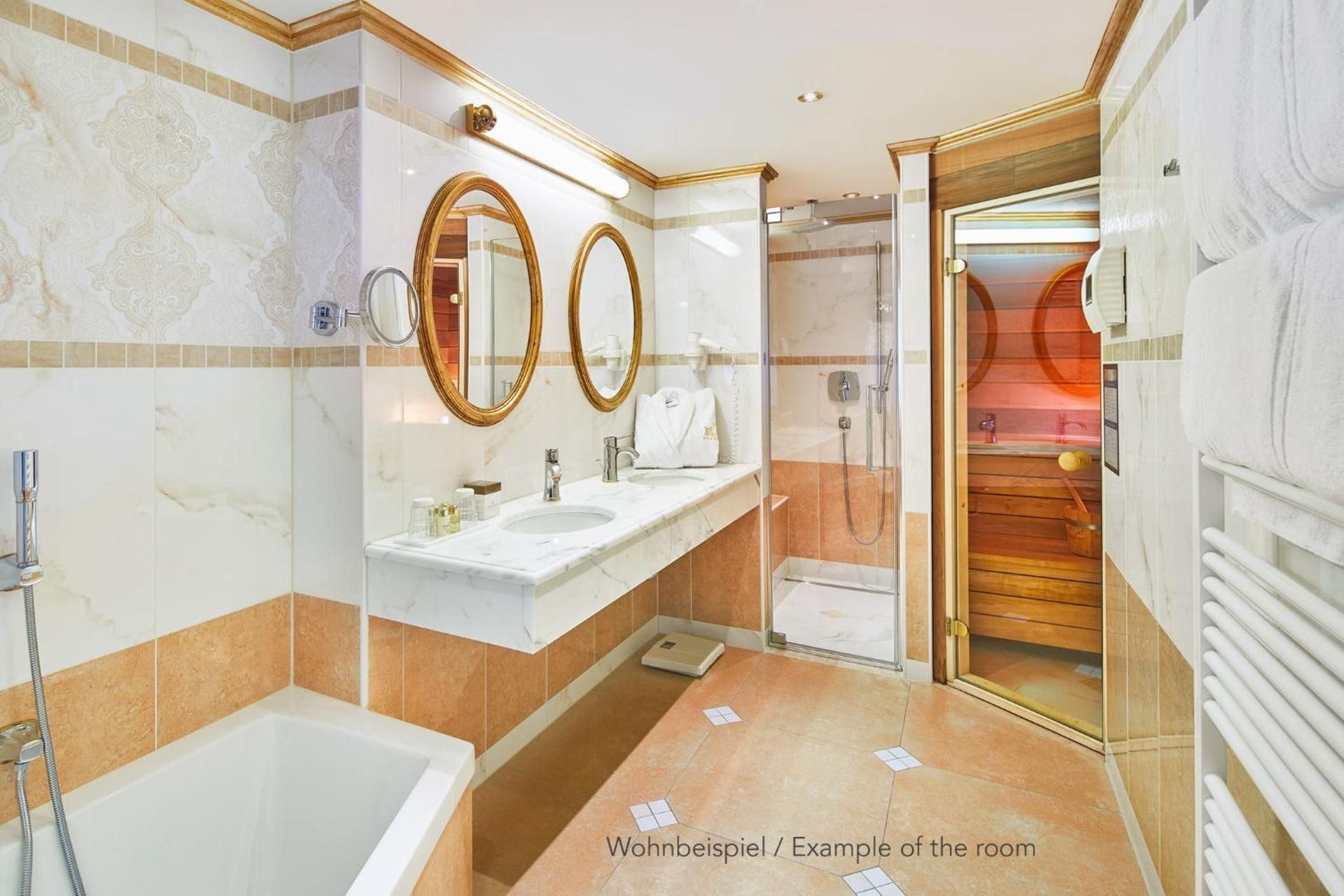 Suite with Lake View