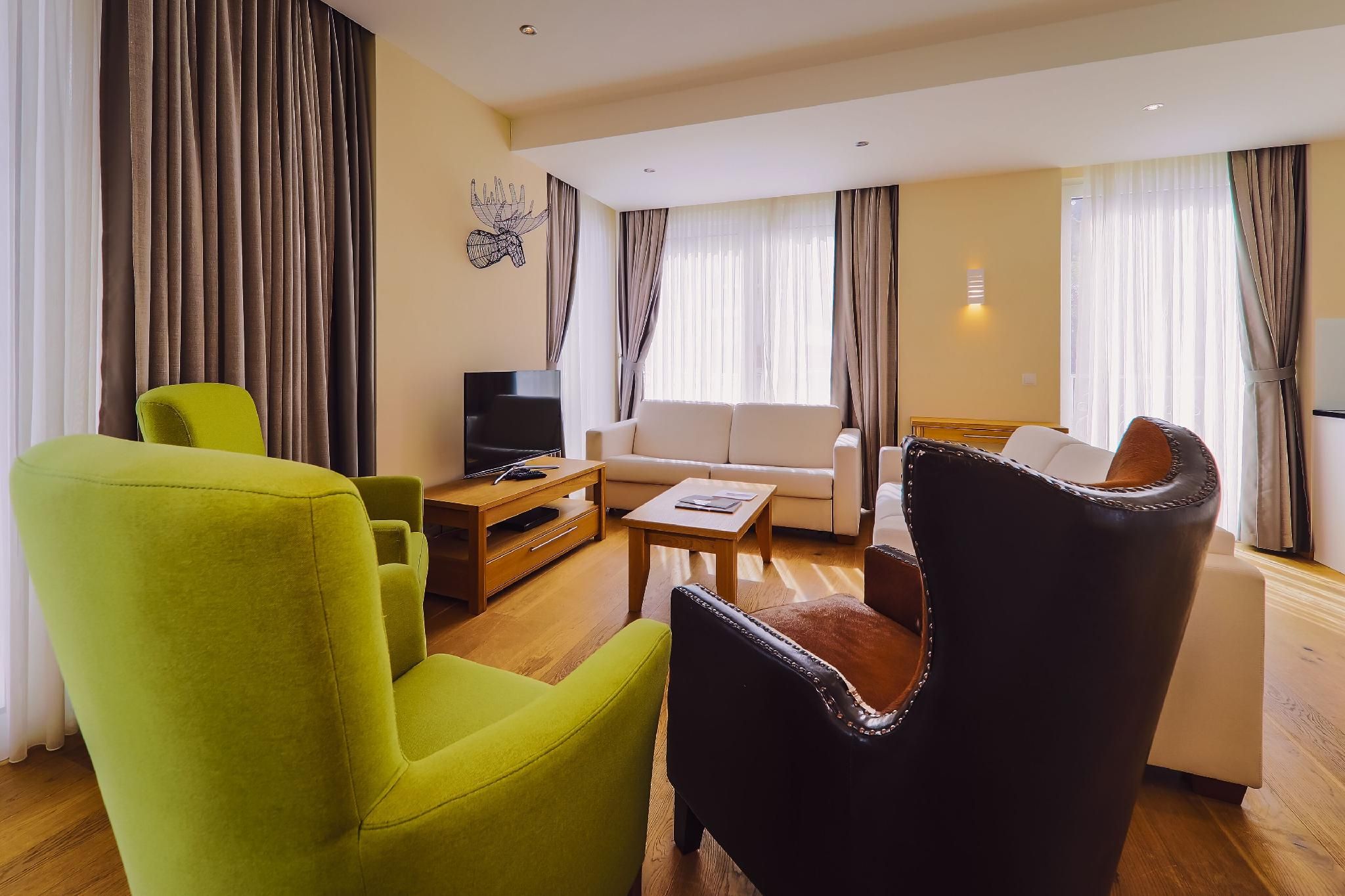 3 Bedroom Deluxe Penthouse