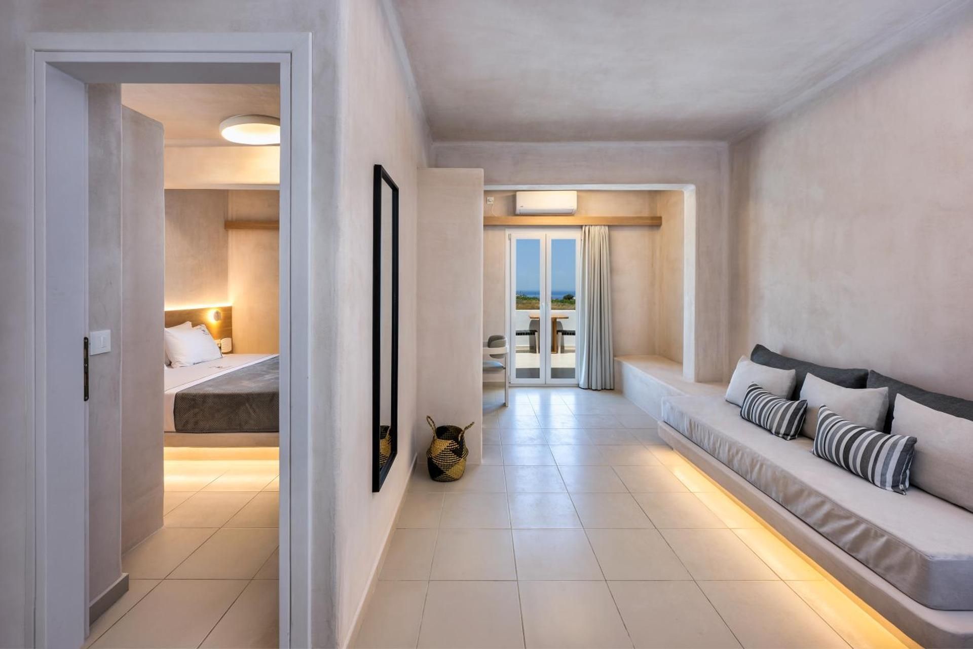 Honeymoon suite sea view with outdoor hot tub