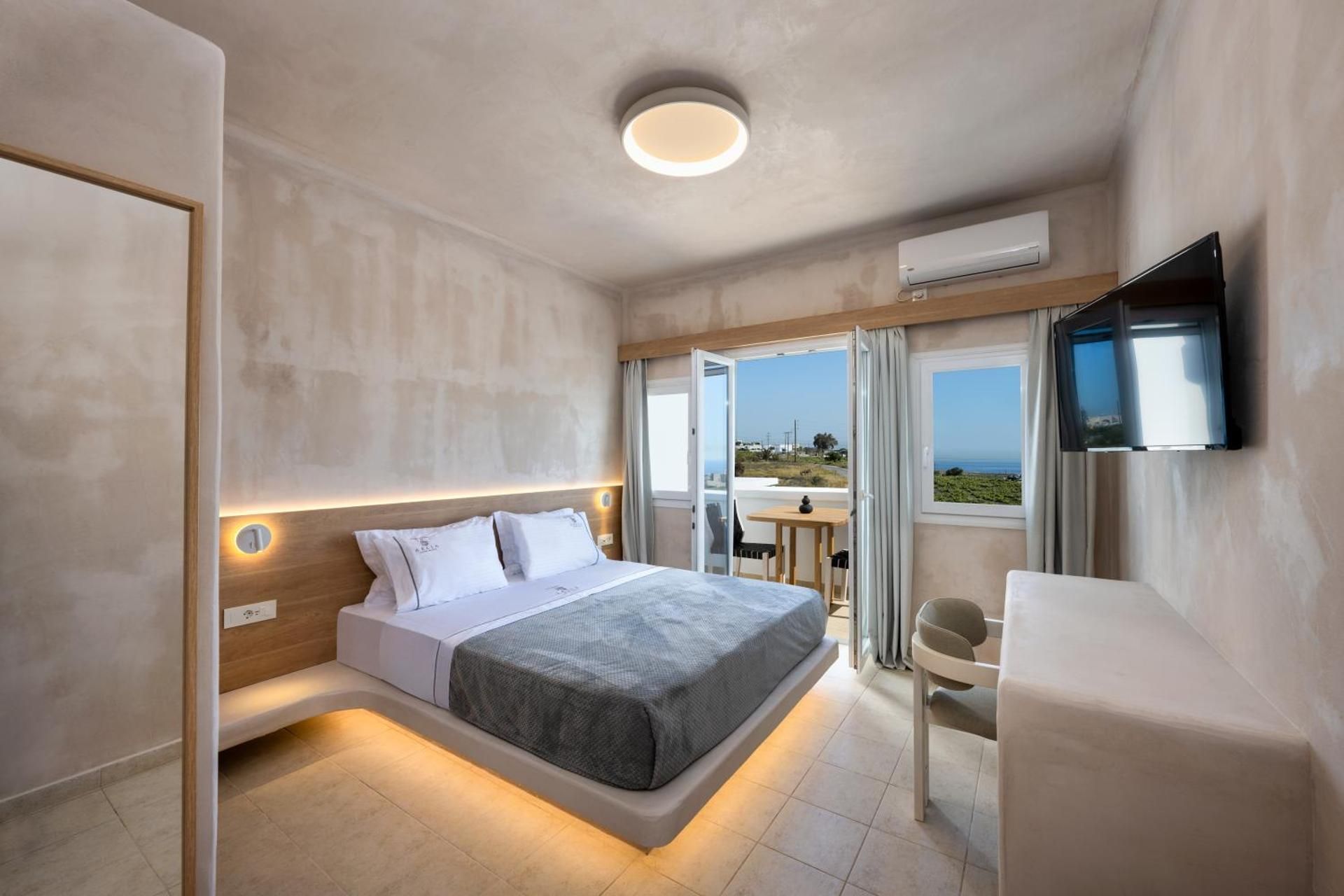 Aelia Luxury Suites Santorini Junior Suite with Sea View