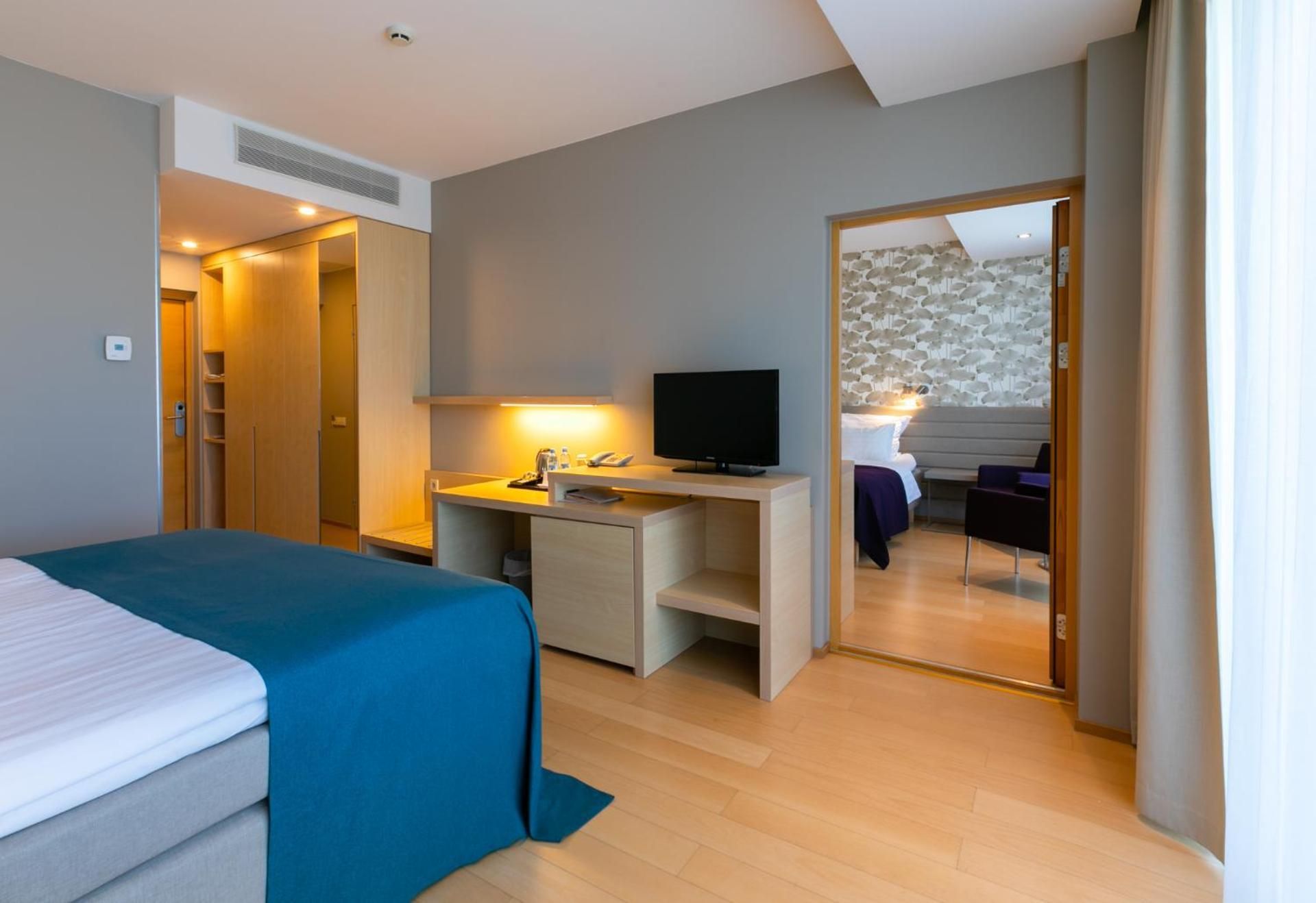 Family Room (2 Adults + 2 Children) with Spa Access