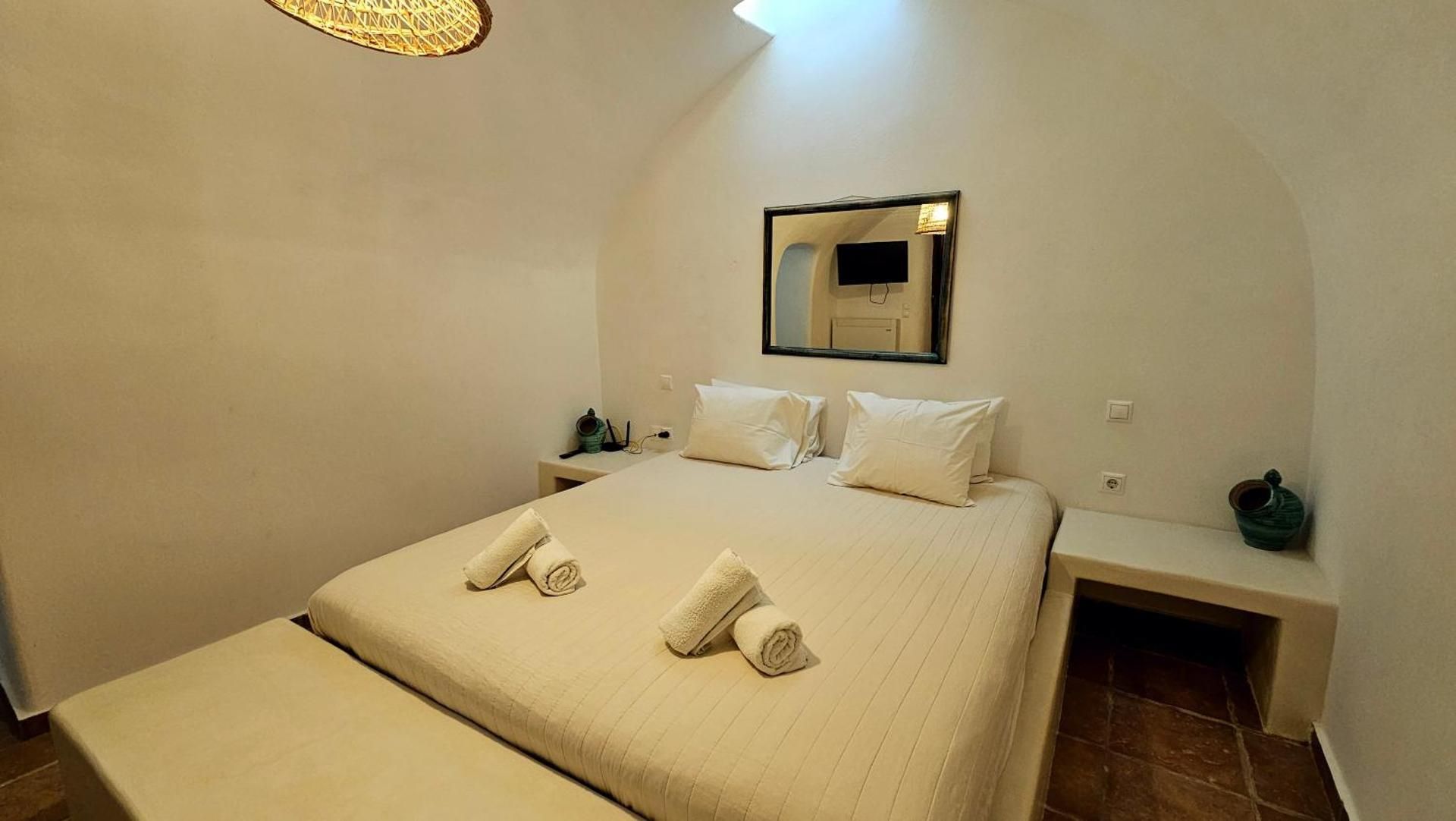 Kalitsi Canaves Apartment 2