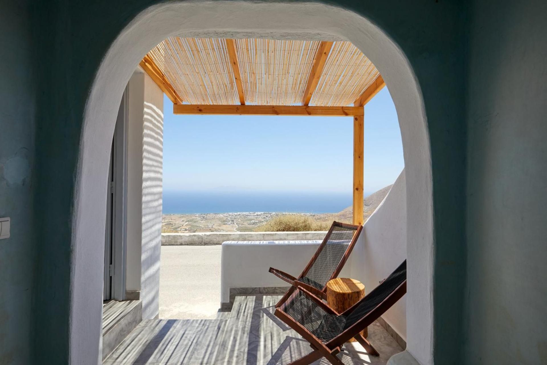 Aurora Suite with outdoor hot tub