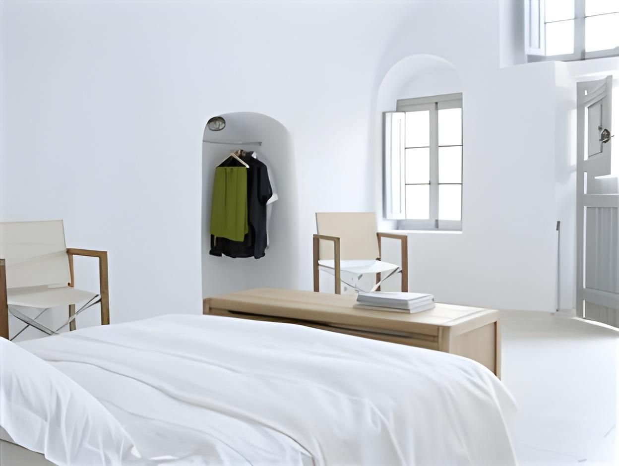 Single Deluxe Double Bed