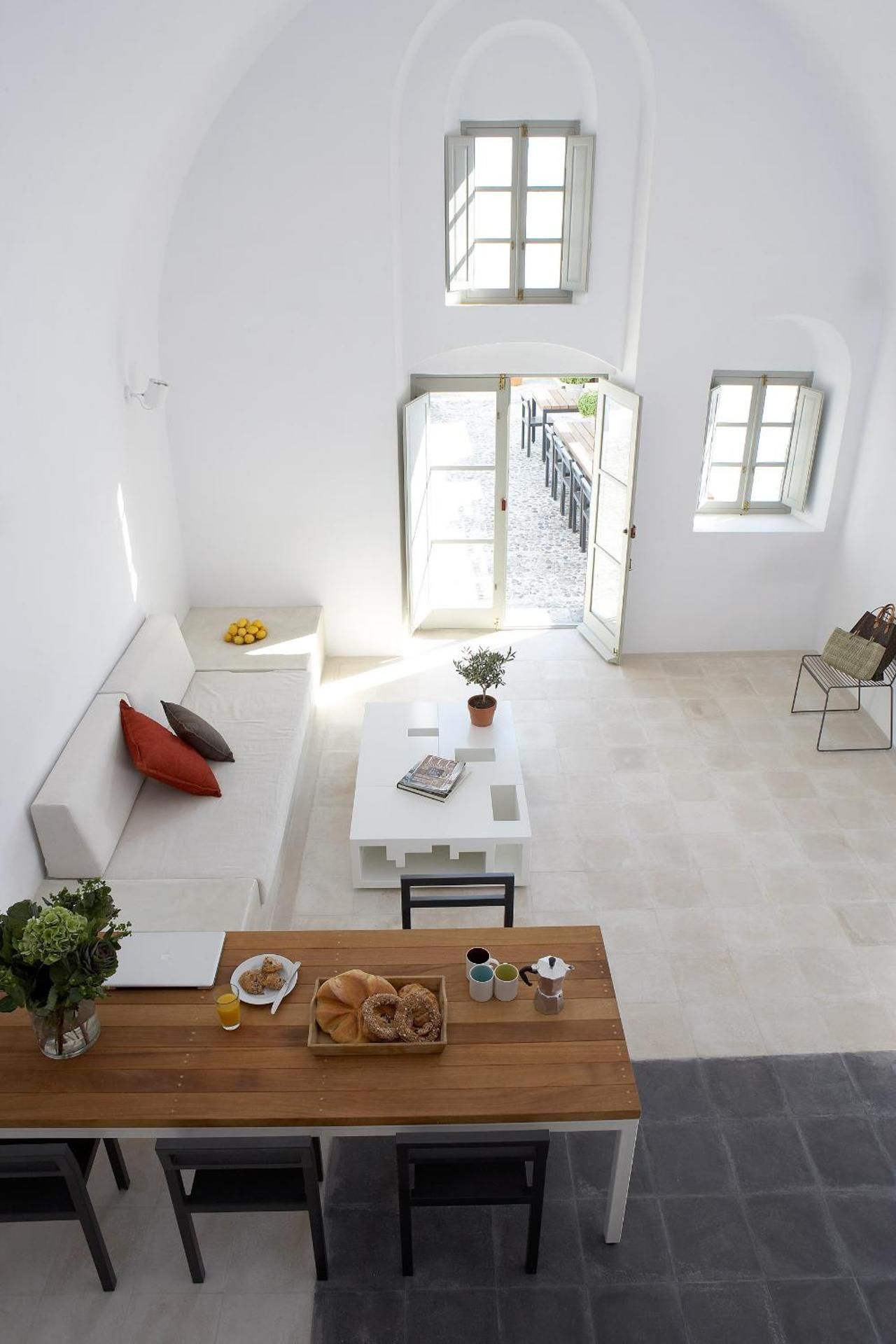 Villa (10 Adults) with Car Rental Package