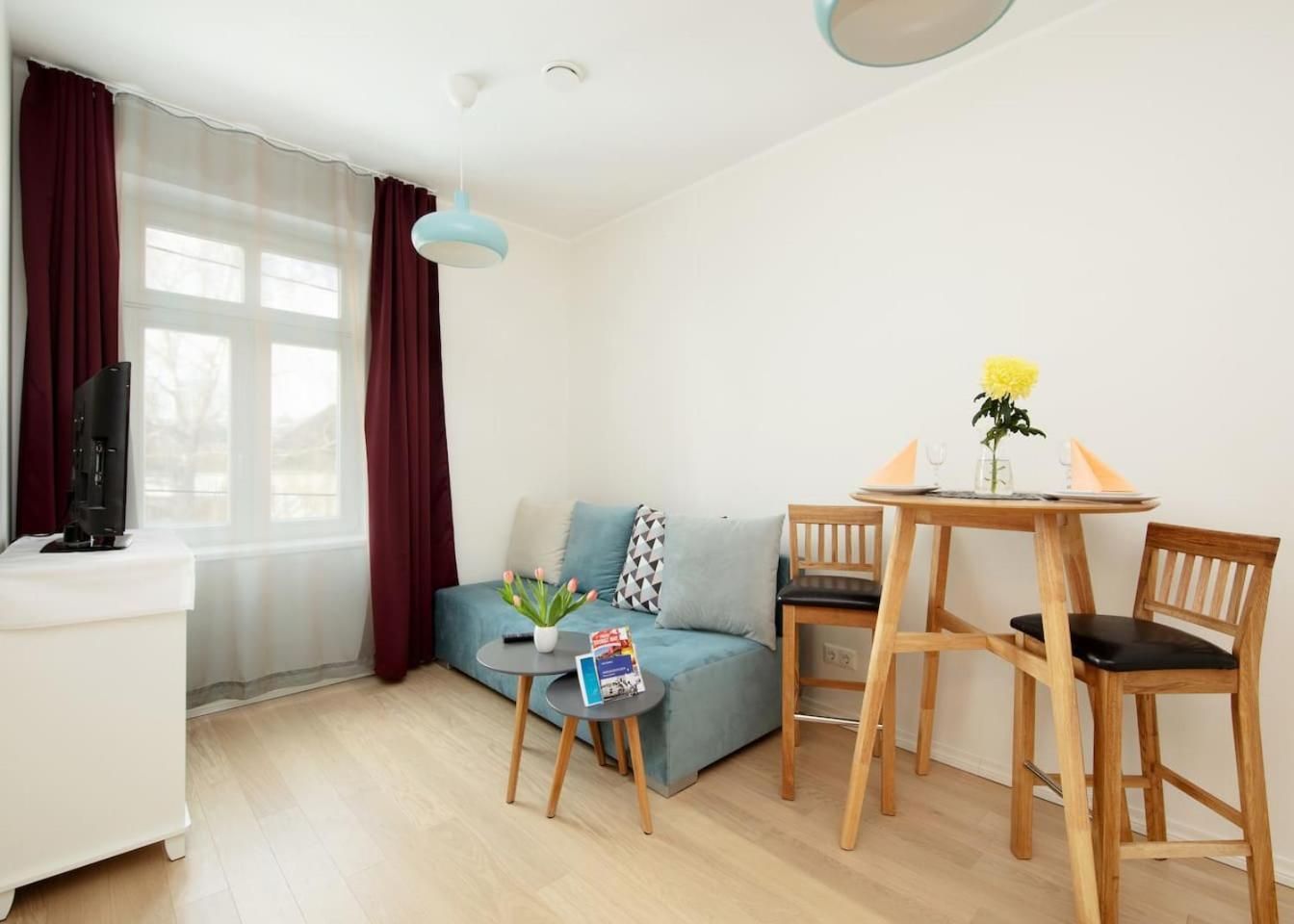 One-Bedroom Apartment