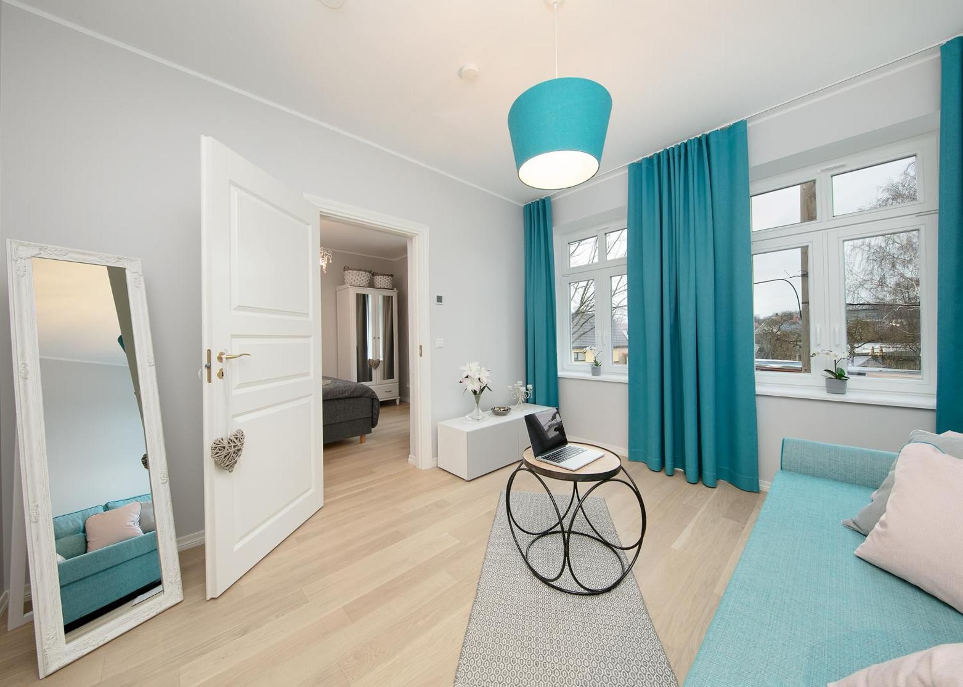 One-Bedroom Apartment - Non-Smoking