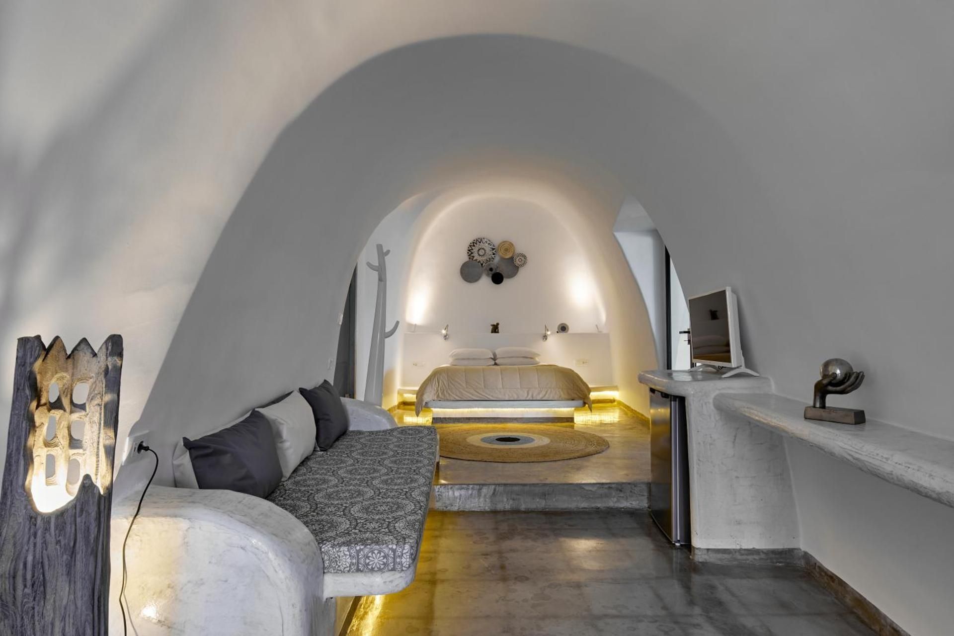 Gods Divine Suite Indoor Pool with Hot Tub and Caldera View 
