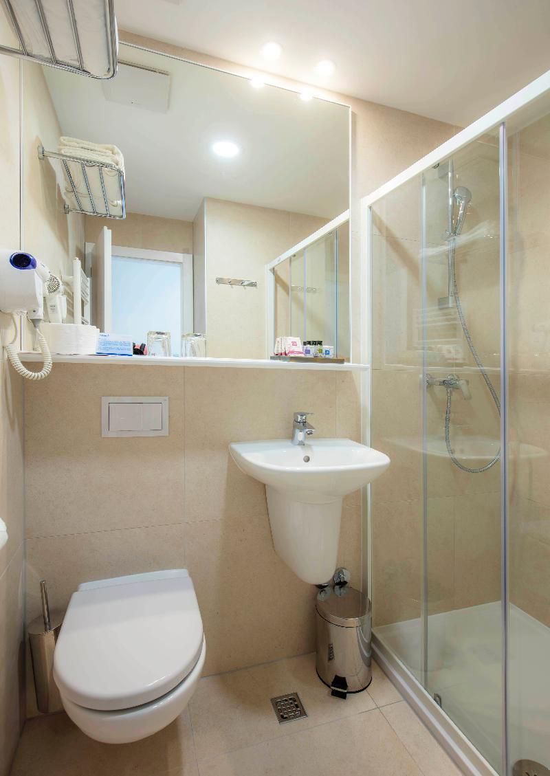 Bluesun Hotel Alga Classic Double Room 3