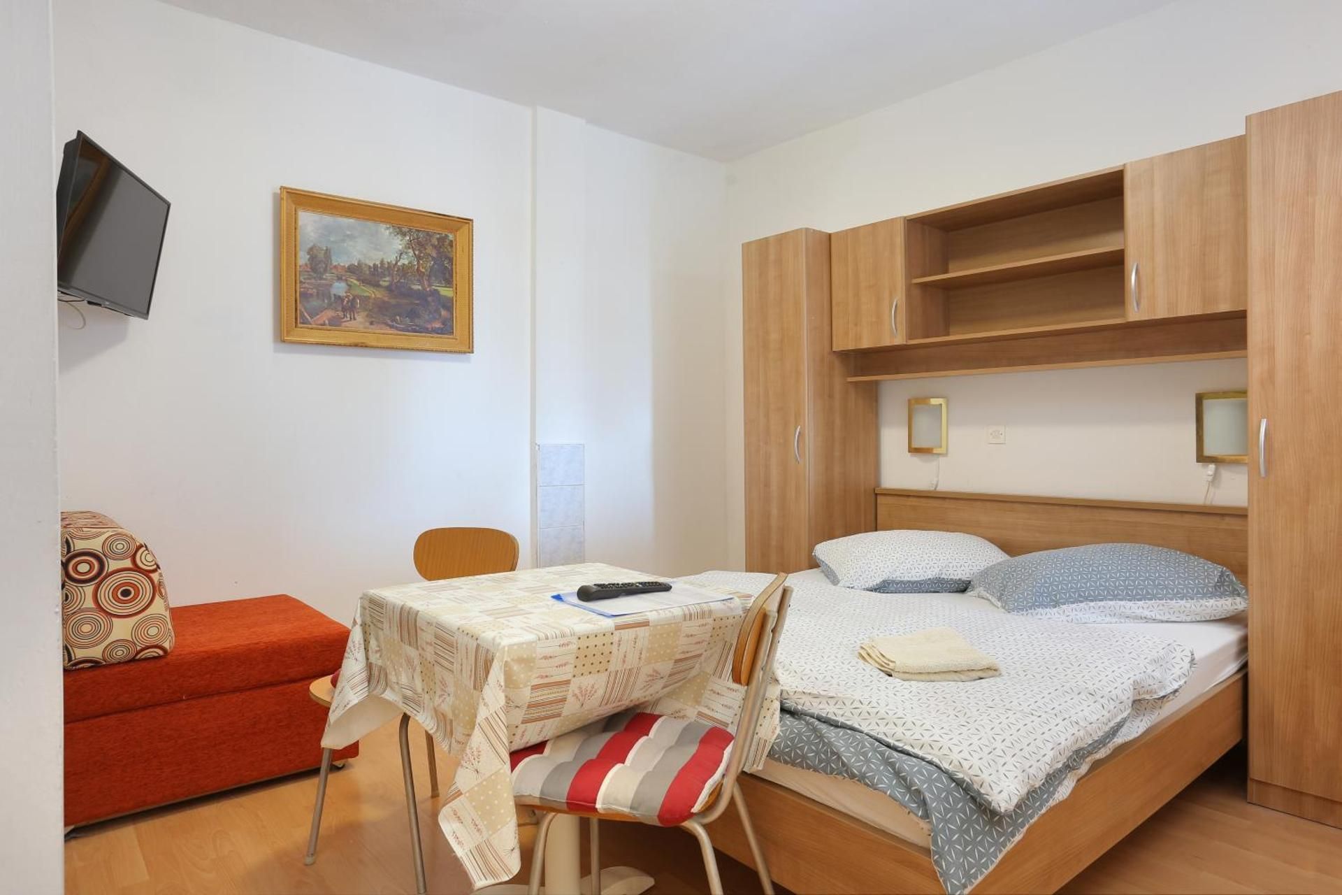 Apartments with parking space Tucepi, Makarska - 2676 Studio with Terrace and Sea View