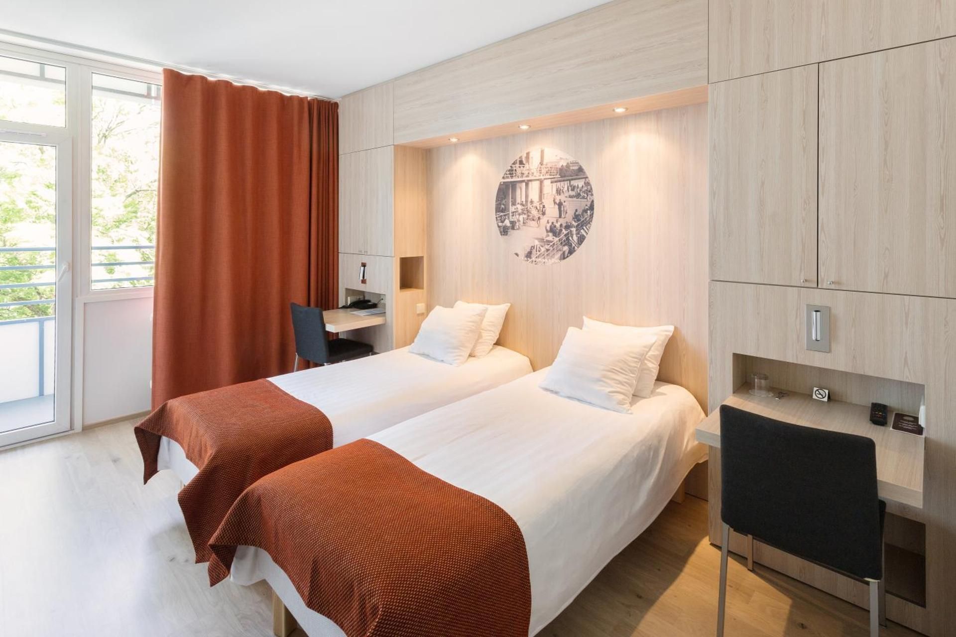 Standard Twin Room