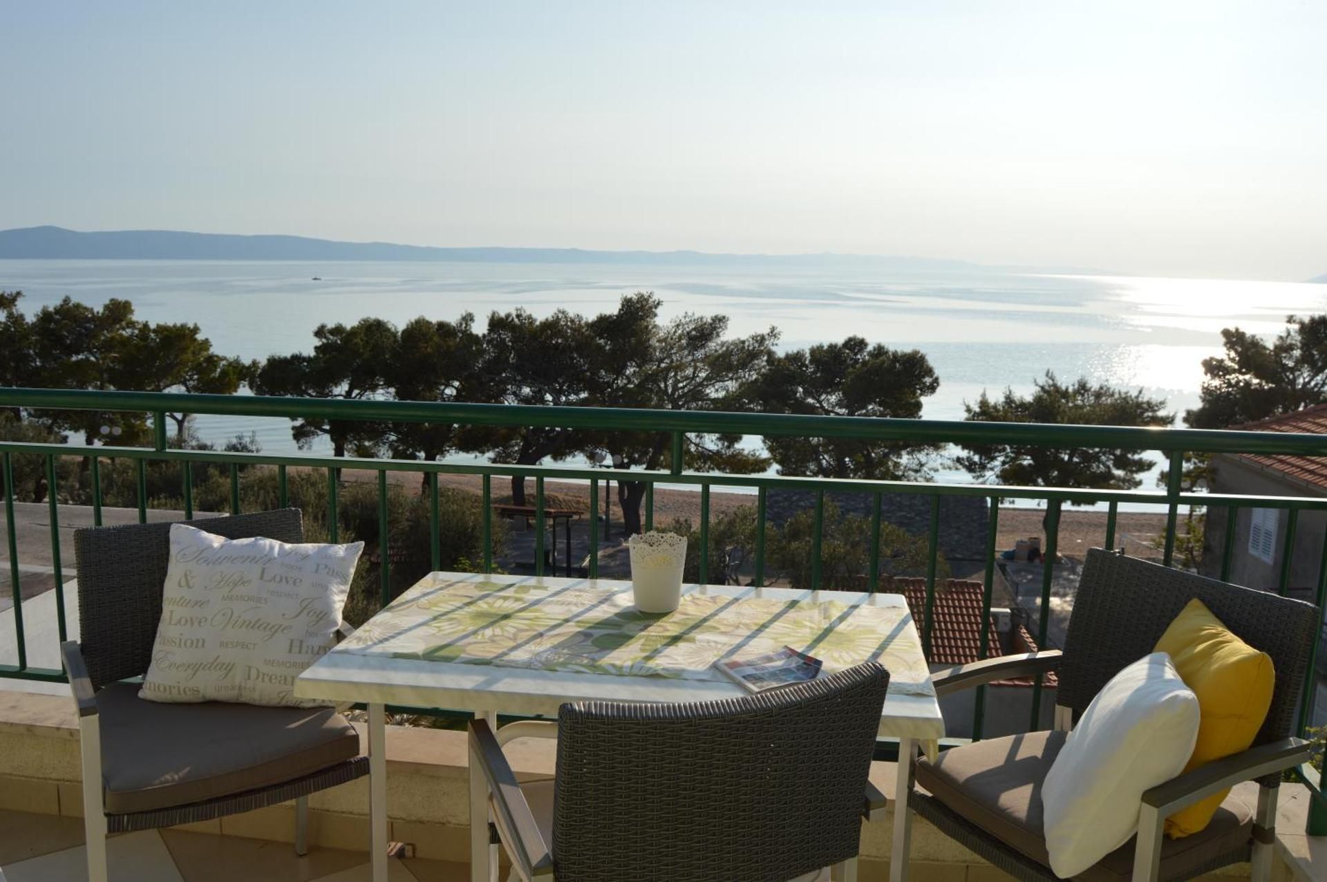 One-Bedroom Apartment with Terrace and Sea View - Third Floor