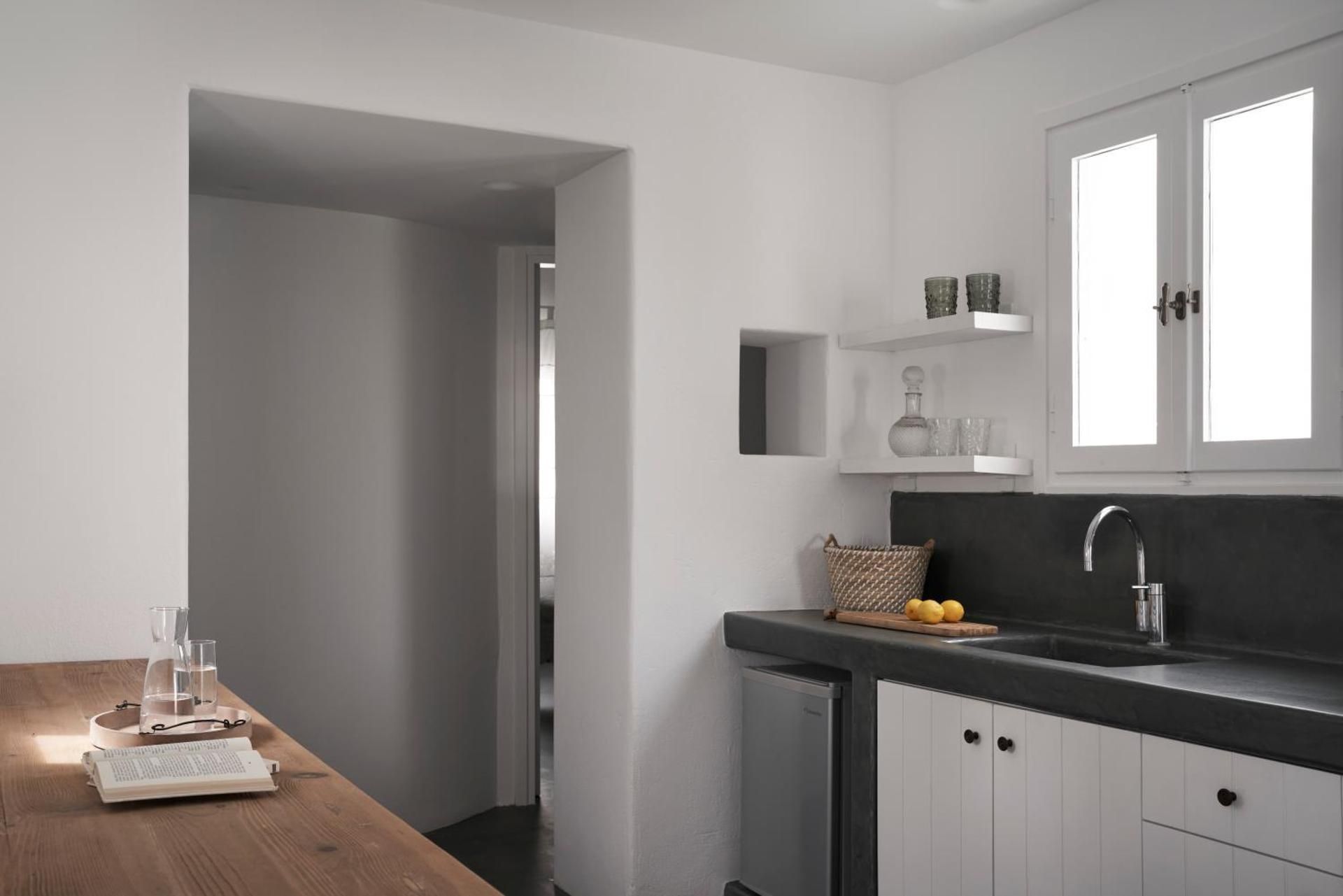 Deluxe One-Bedroom Suite