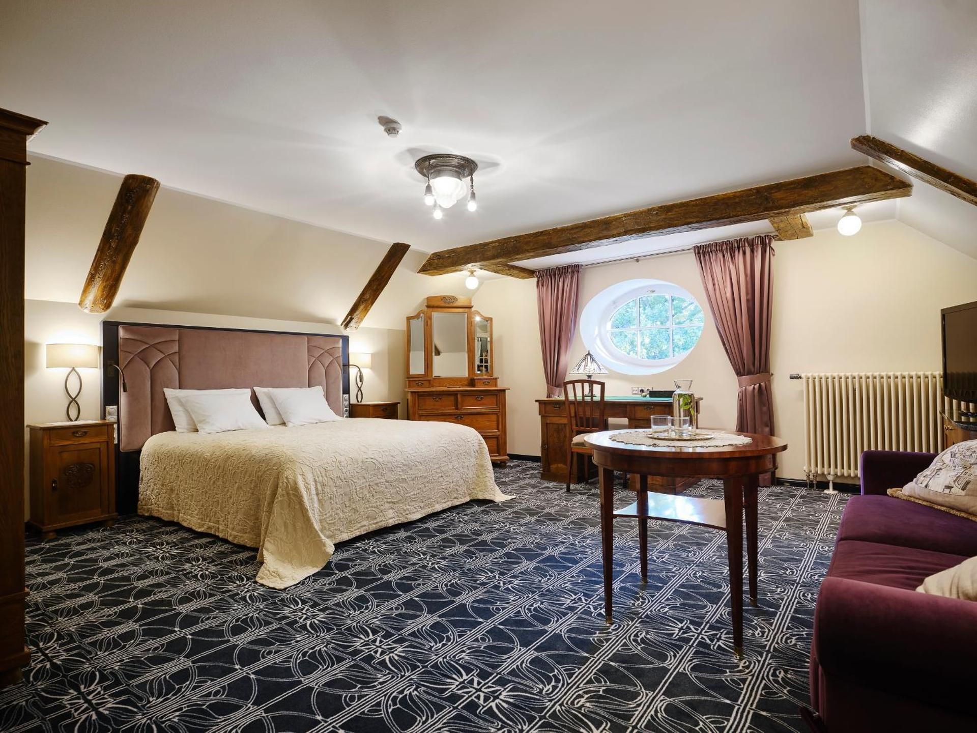Sky Parlor Spacious Double or Twin Room