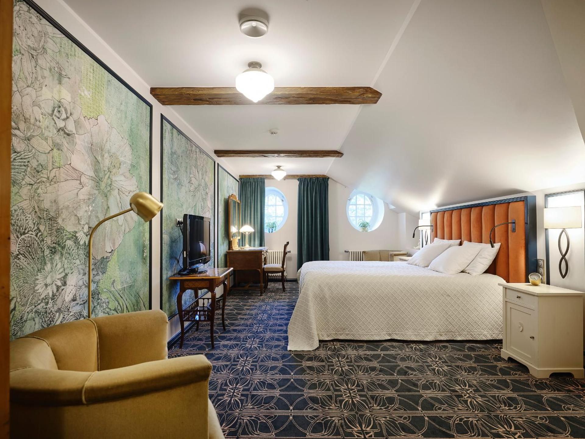 Sky Parlor Spacious Double or Twin Room