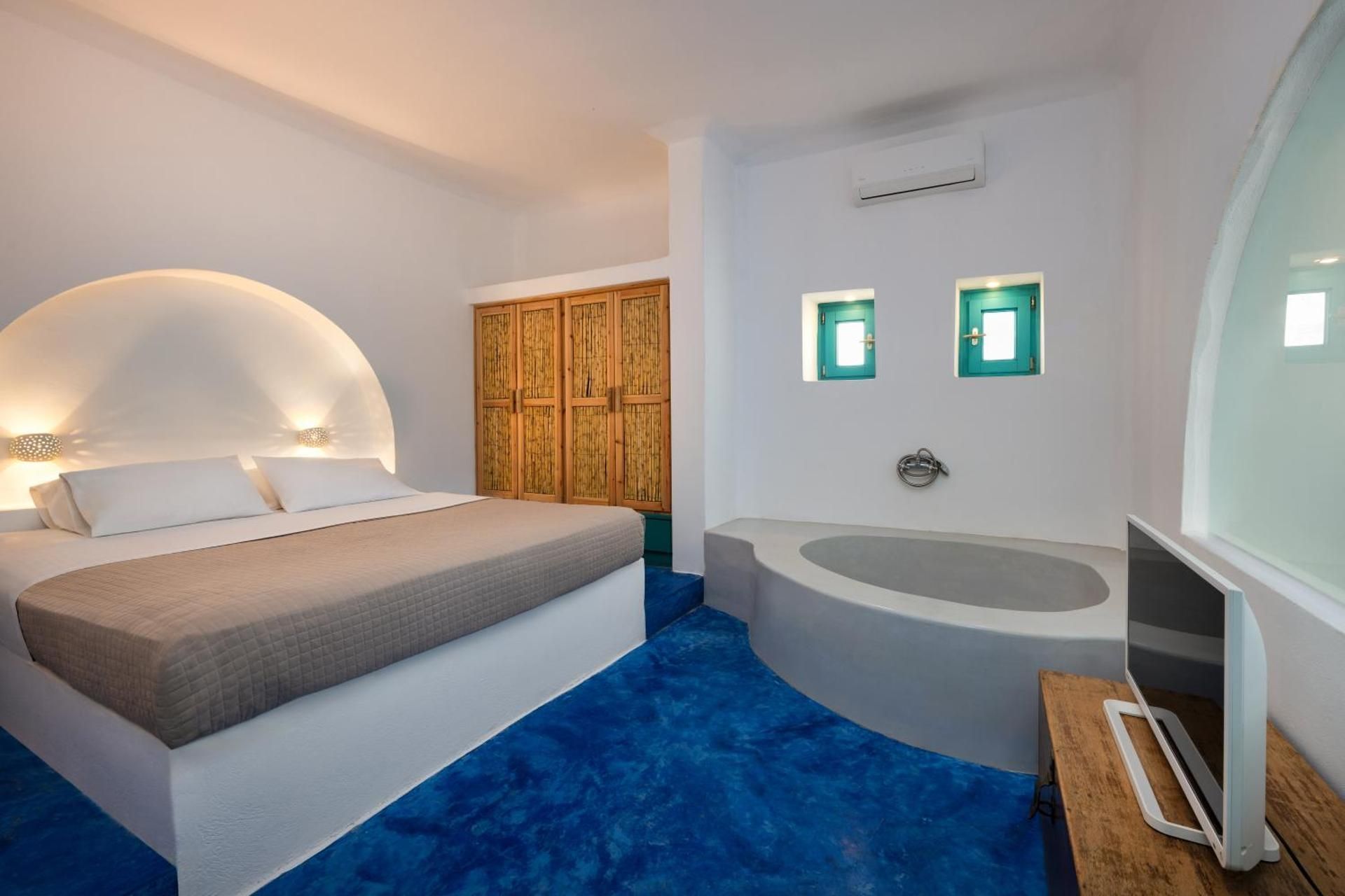 Two-Bedroom Suite with Sea View